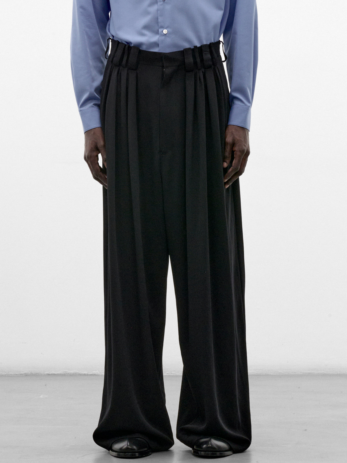 Black Wool Eight-Tuck Trousers (S26AW20PT-W-BLACK)