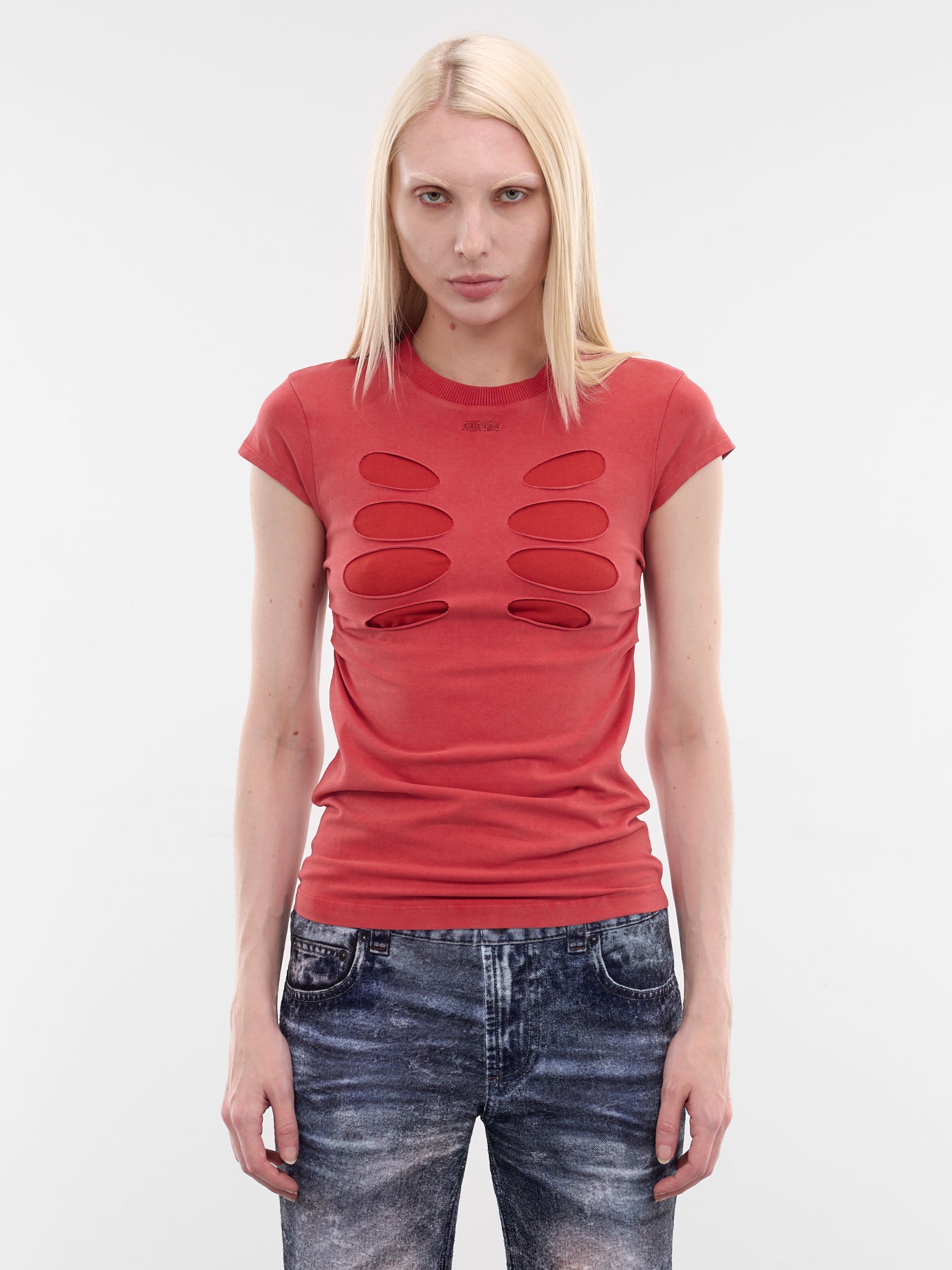 AVAVAV Baby Tee | H.Lorenzo - front