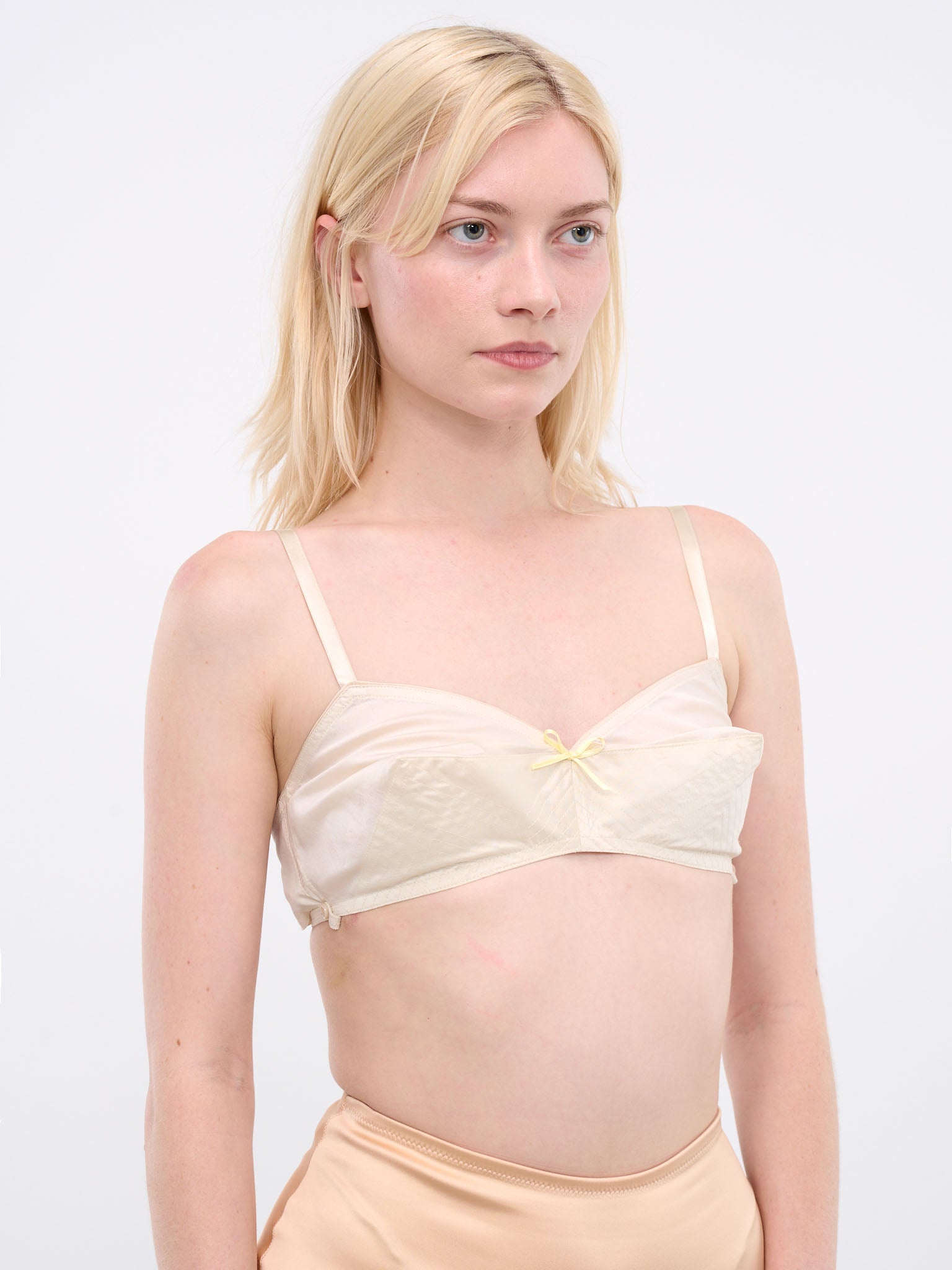 Criss-Cross Bra (S29RJ0037-S78051-102-CREAM)