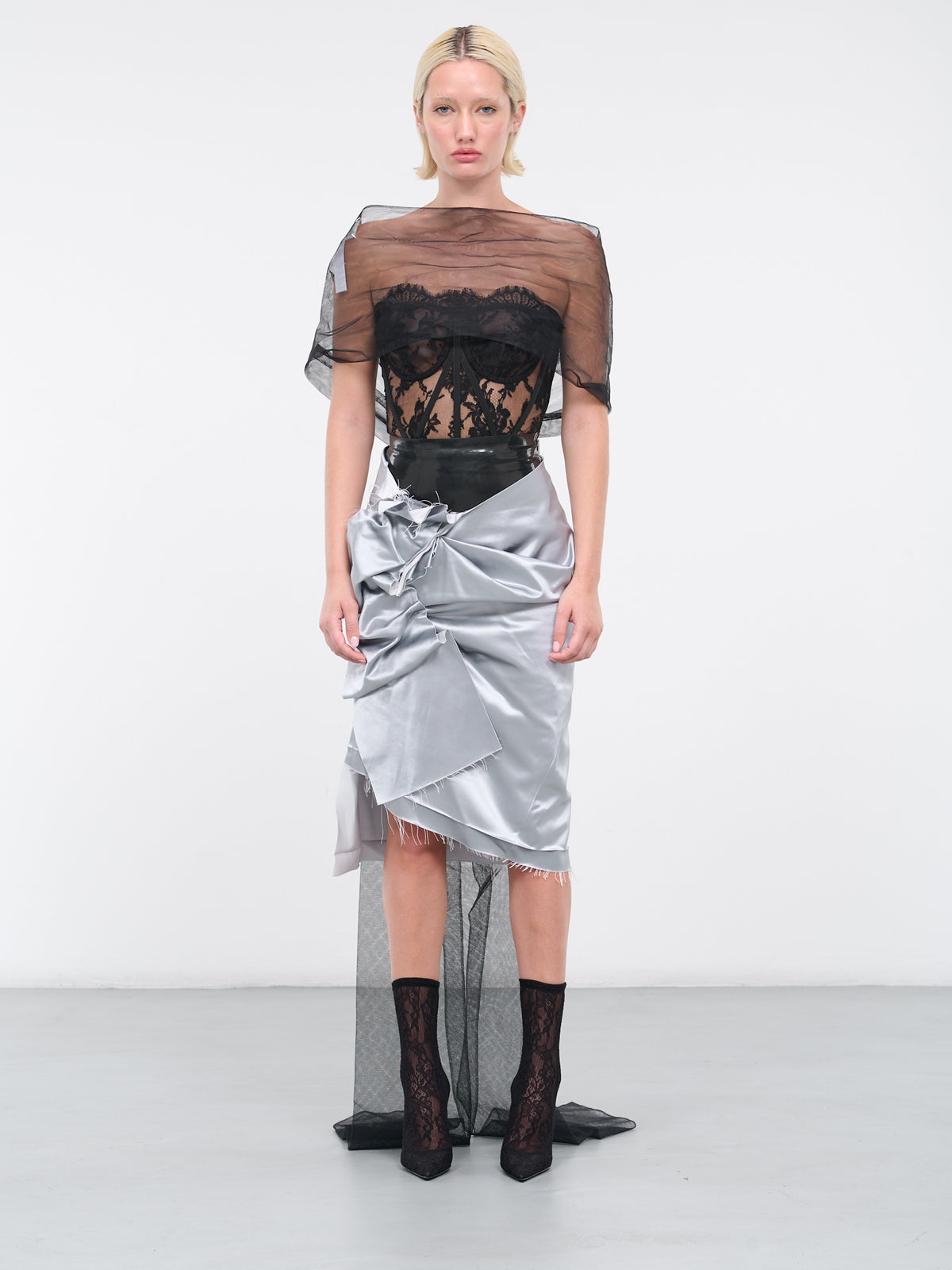 Sheer Stole (S29TH0116-S48403-BLACK)