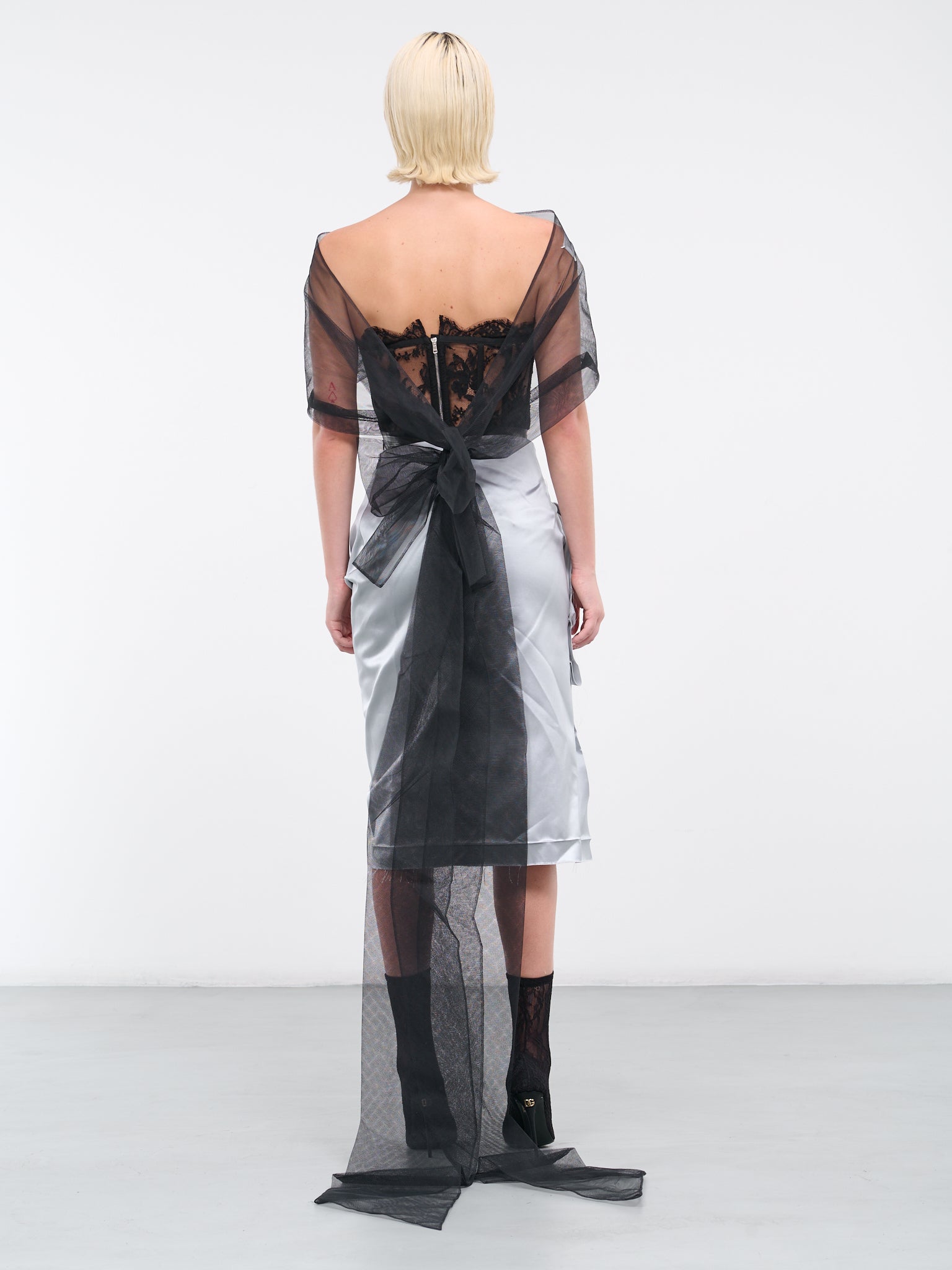 Sheer Stole (S29TH0116-S48403-BLACK)