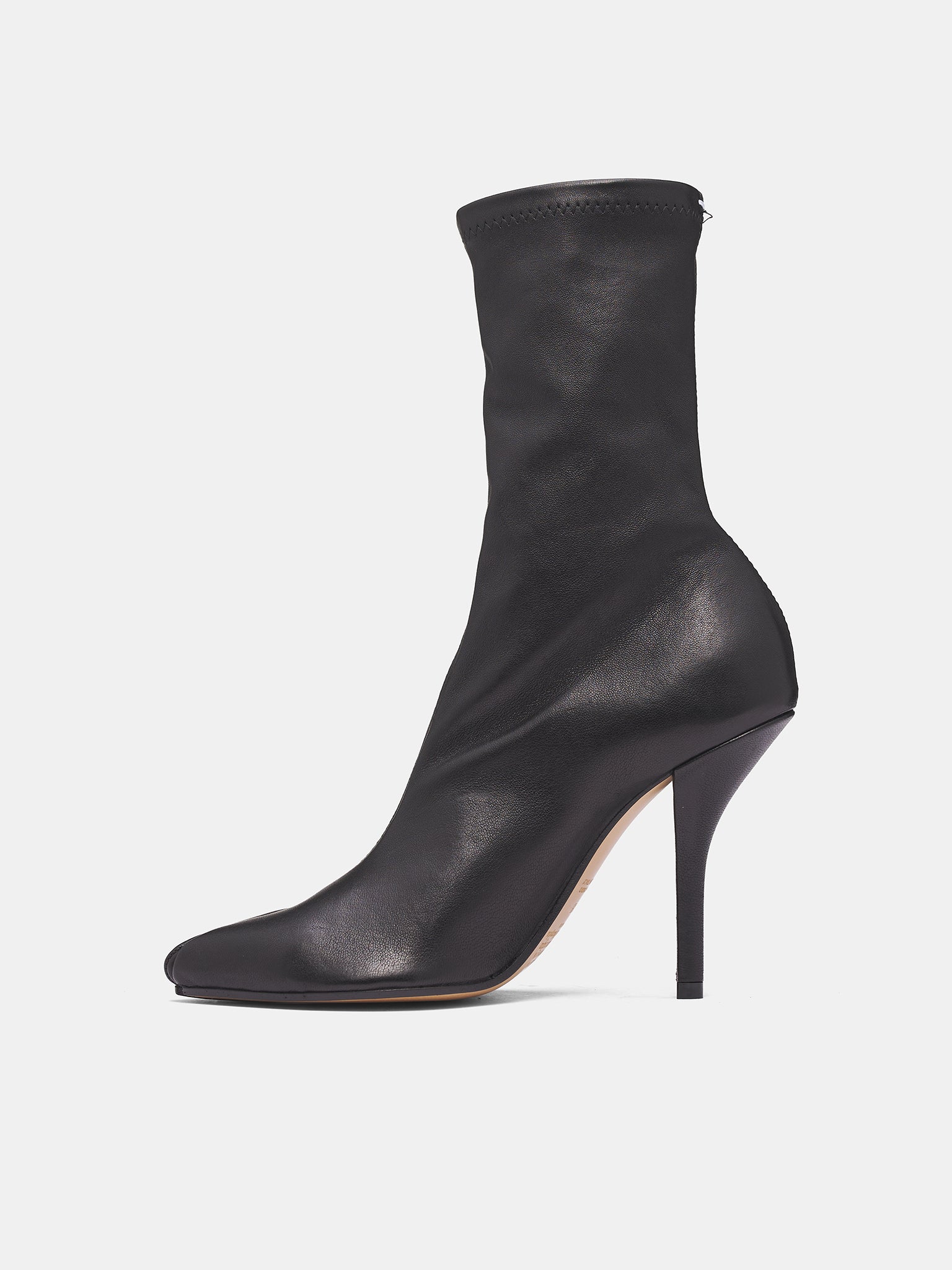 Black Leather Tabi Ankle Heels (S39WU0232-P7866-BLACK)