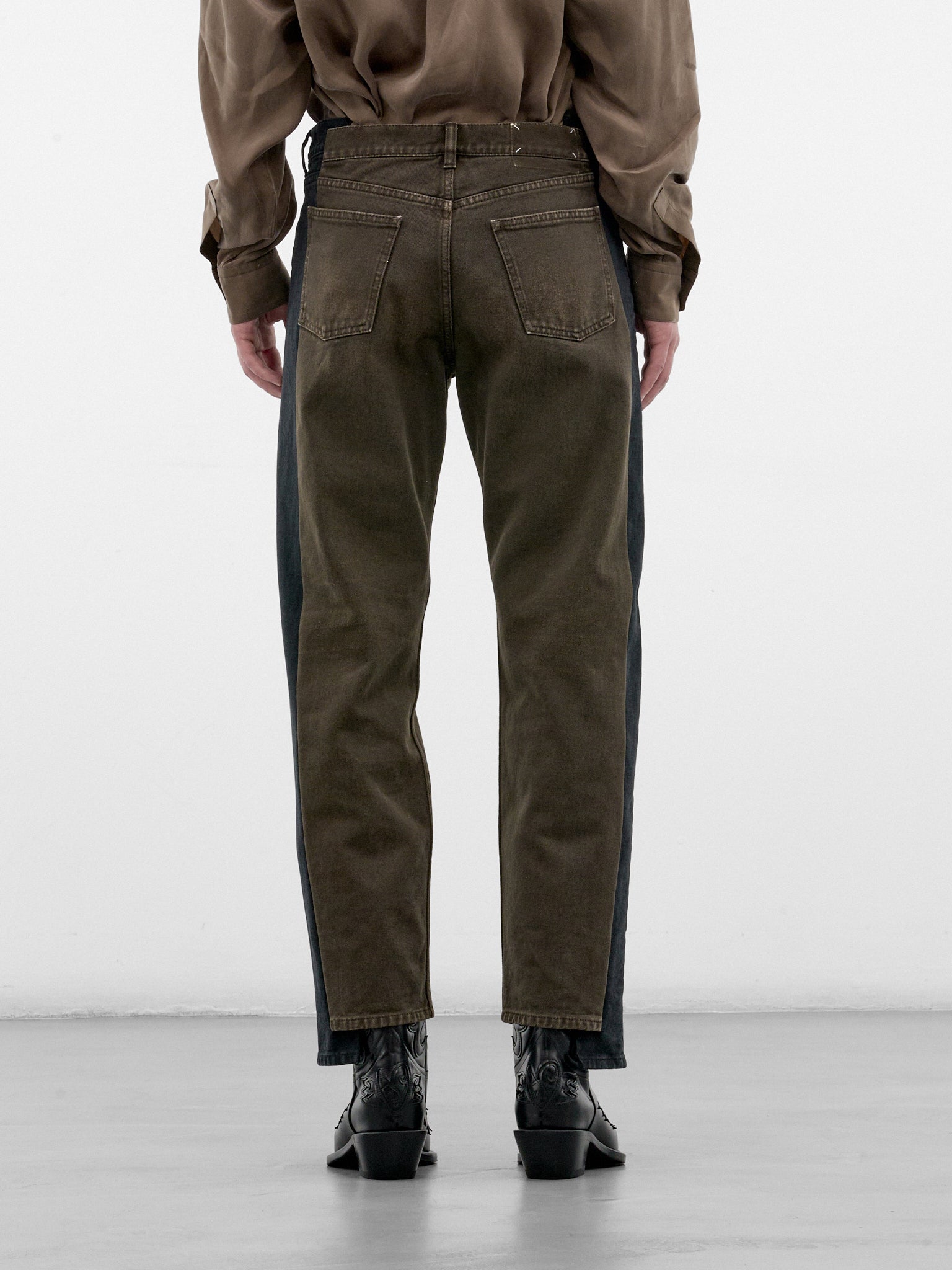 Two-Tone Denim Deconstructed Straight Jeans (S50LA0251-M30072-BLACK-BROWN)