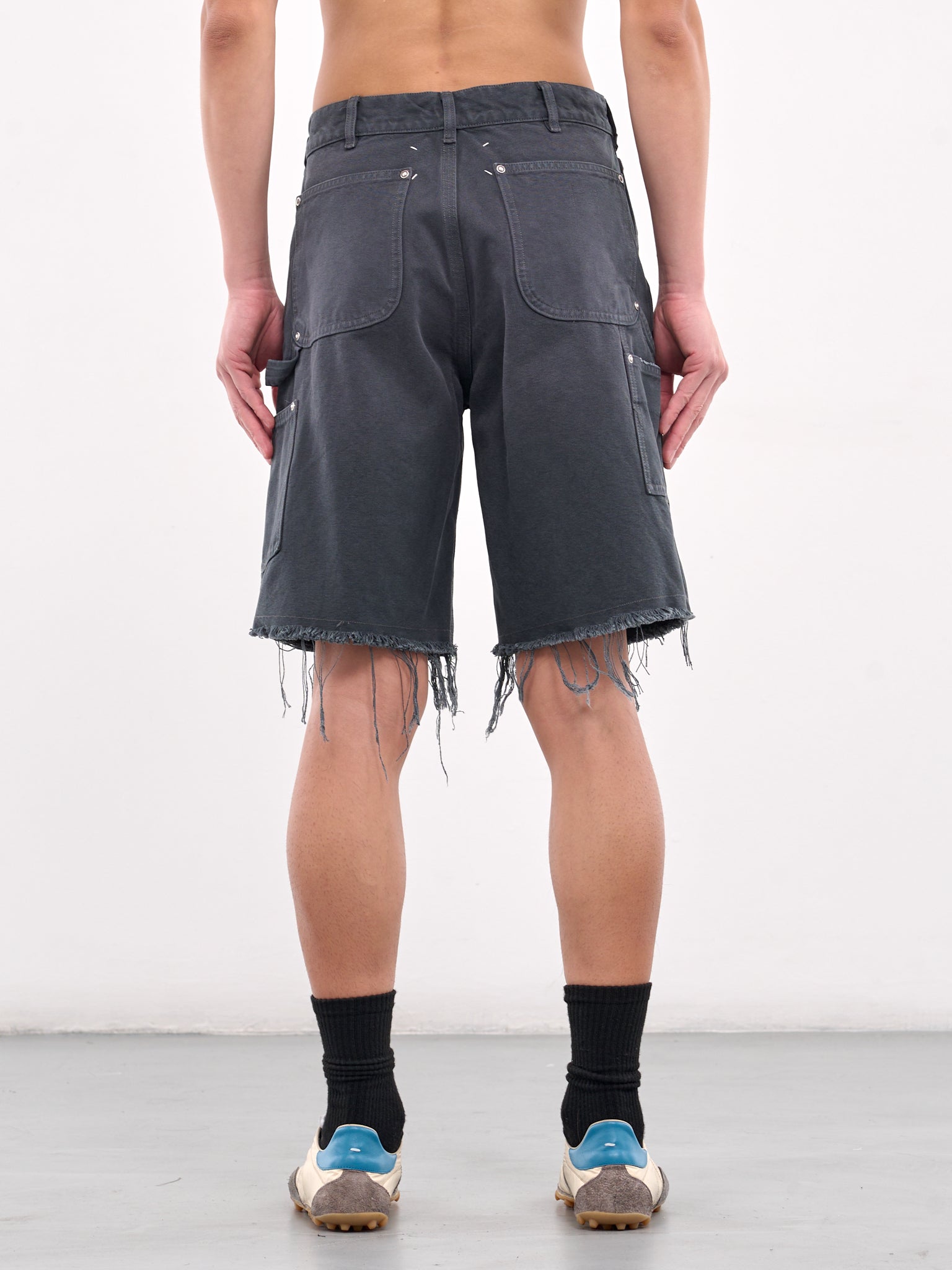 Stud Denim Shorts (S50MU0087-M35255-GRAY)