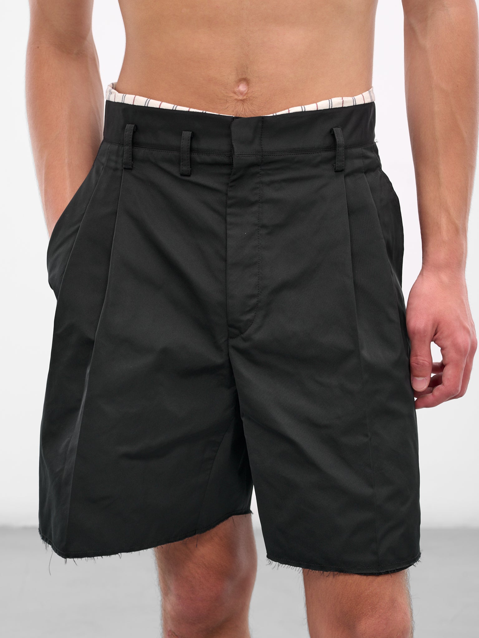 Anonymity Of The Lining Shorts (S50MU0090-S52741-900-BLACK)