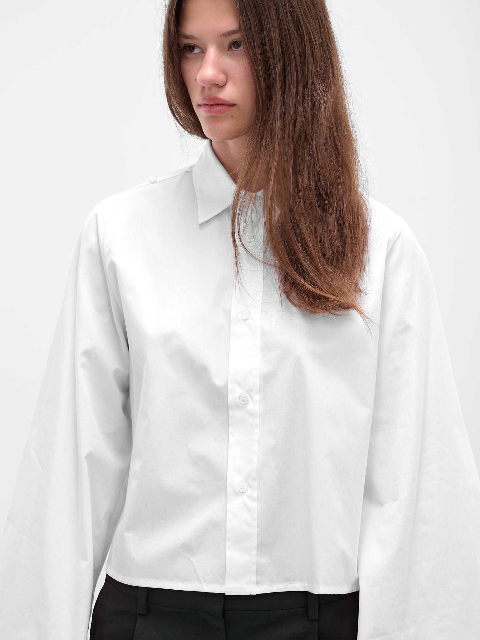 White Wide Sleeve Boxy Shirt (S52DT0044-M35480-100-WHITE)