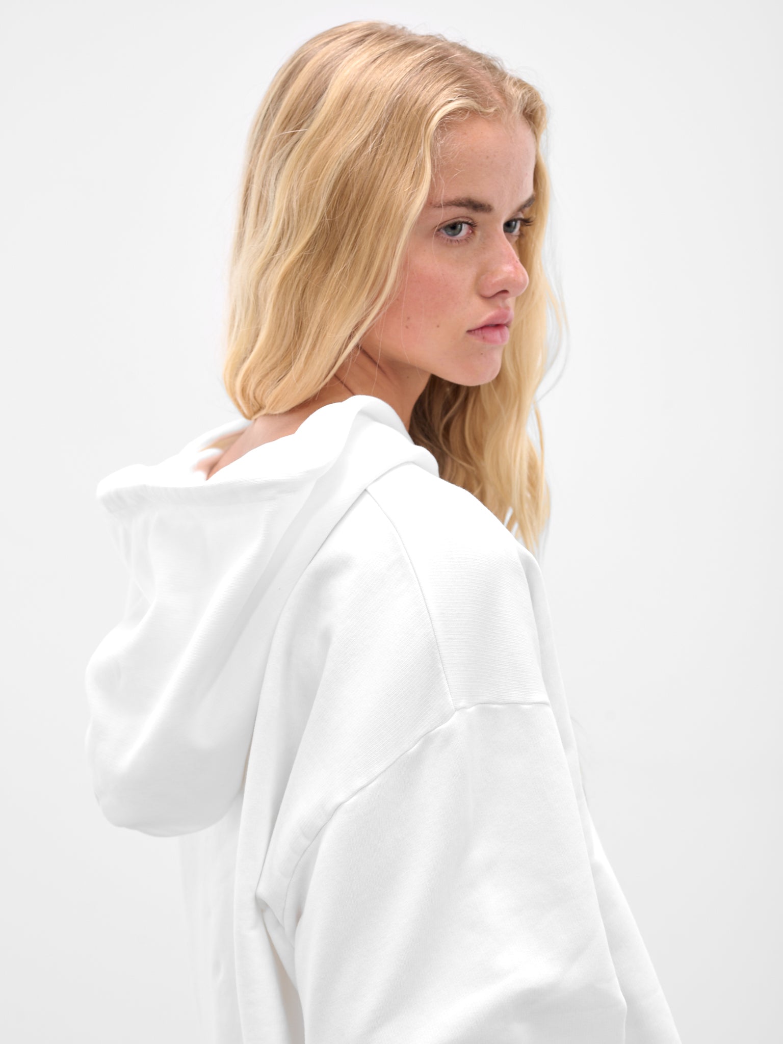 MM6 MAISON MARGIELA Boxy Cropped Hoodie | H.Lorenzo - detail 2