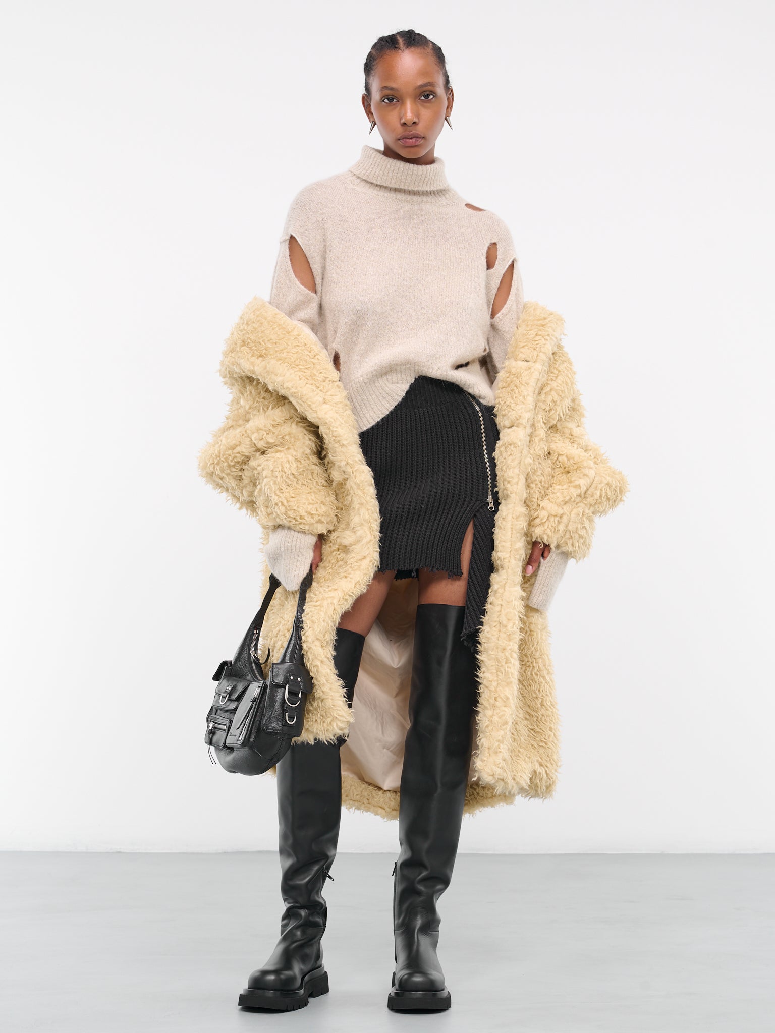 Distressed Jumper (S52HA0274-S18289-961-OFF-WHITE)