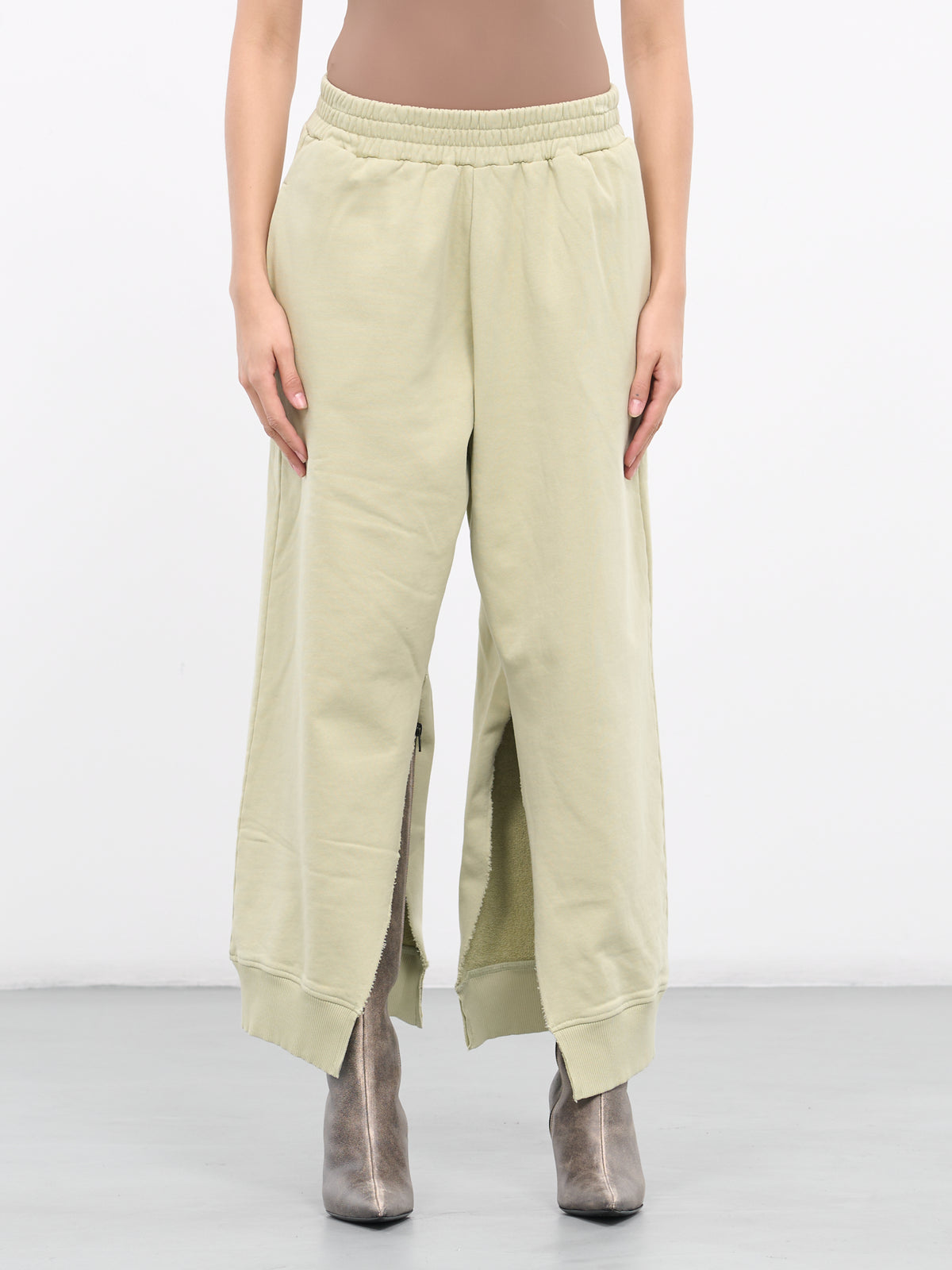 Side Slit Sweat Trousers (S52KA0489-S25537-GREEN)