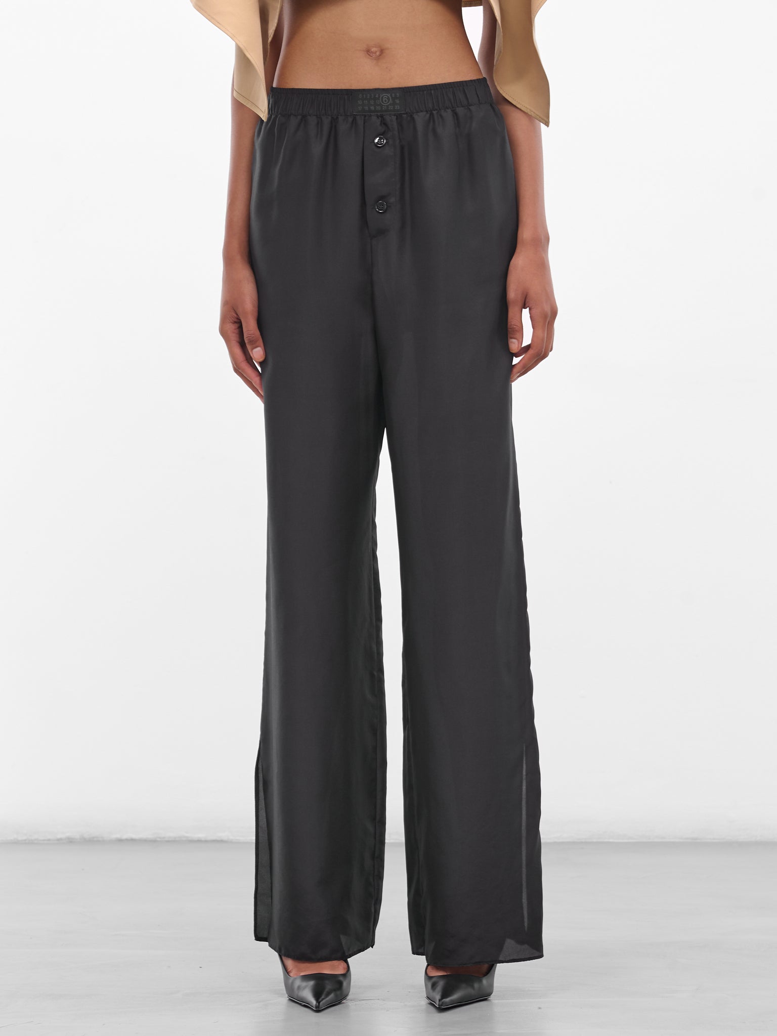 Black Silk Relaxed Trousers (S52KA0529-M35244-900-BLACK)