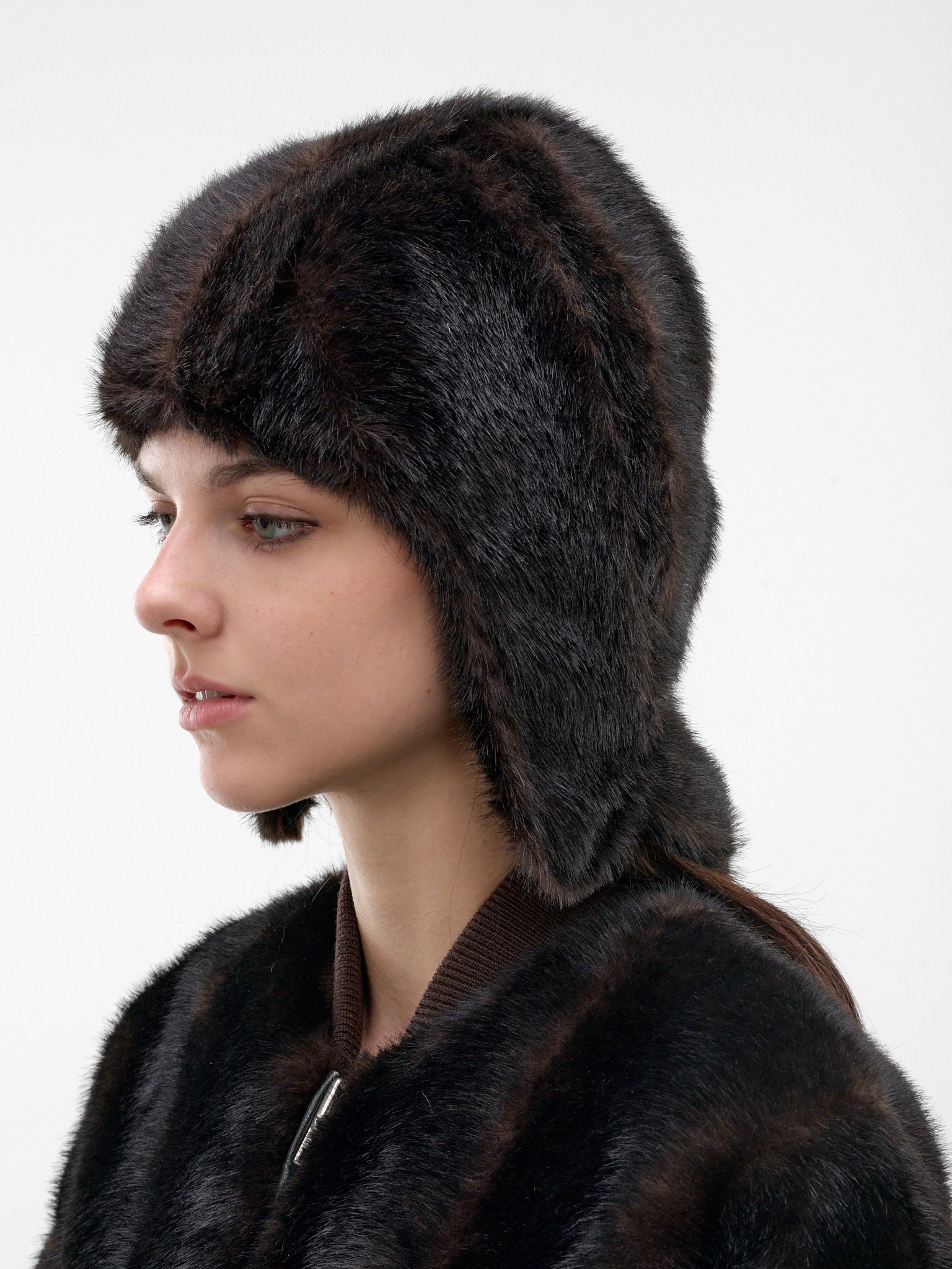 Brown Vegan Fur Cap (S52TC0067-M35637-143-BROWN)