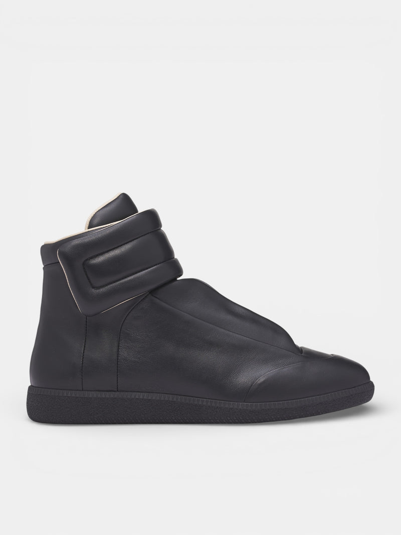 Black Leather Mid-Top Future Sneakers (S57WS0538-P7573-T8013-BLACK)