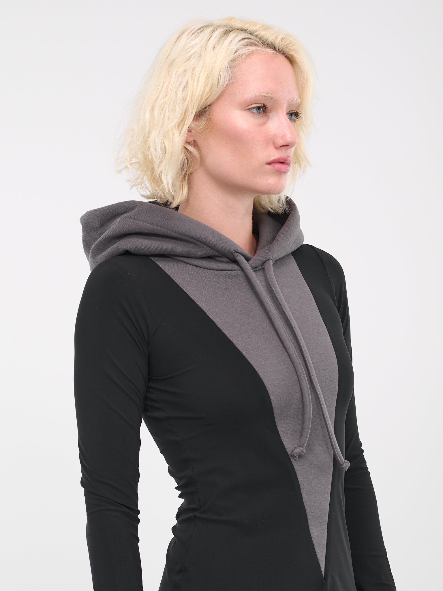 Paneled Hoodie Dress (S62DG0012-S24625-900-BLACK)