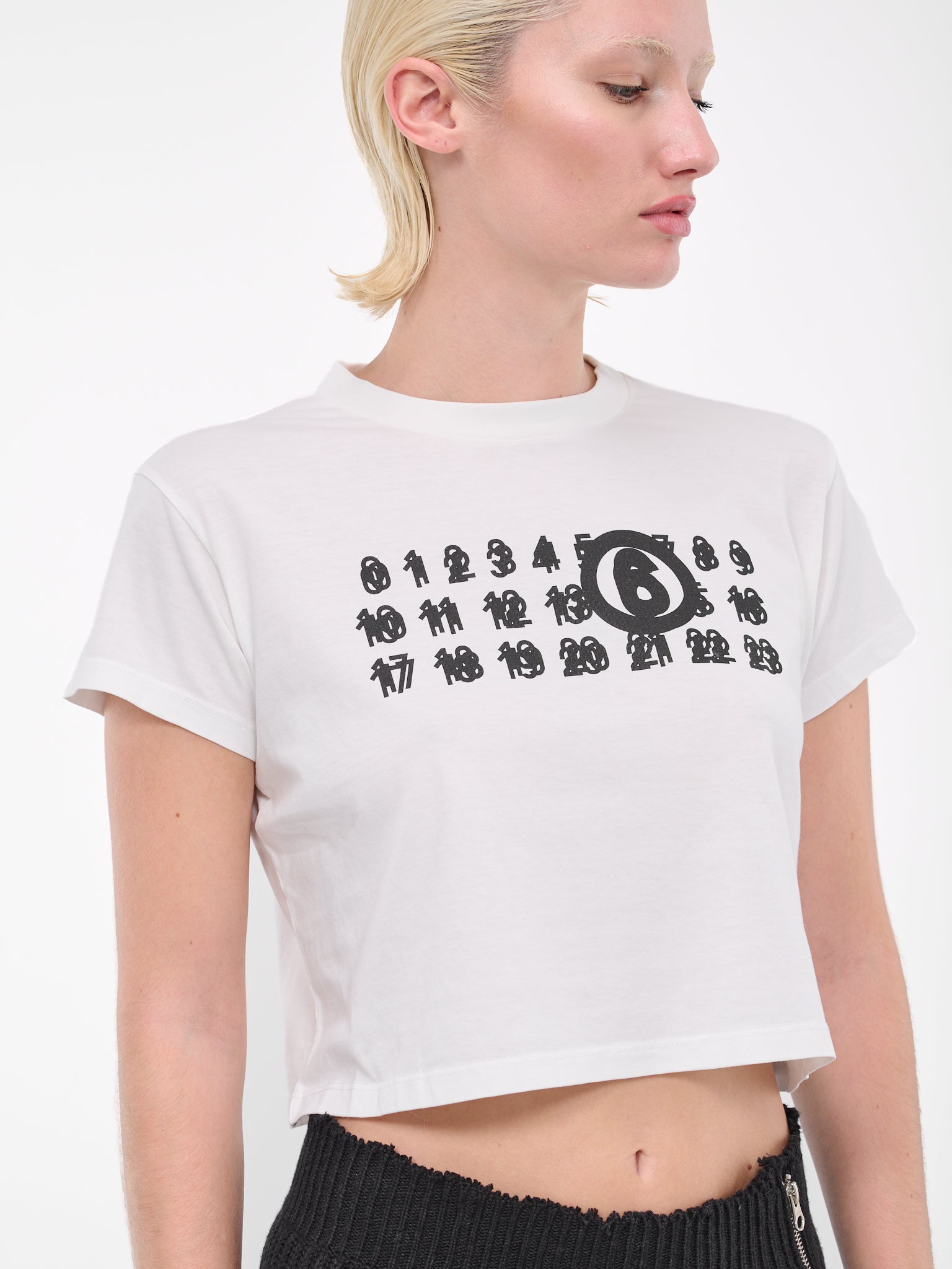 Numeric Crop Baby Tee (S62GD0173-S23588-101-CREAM)