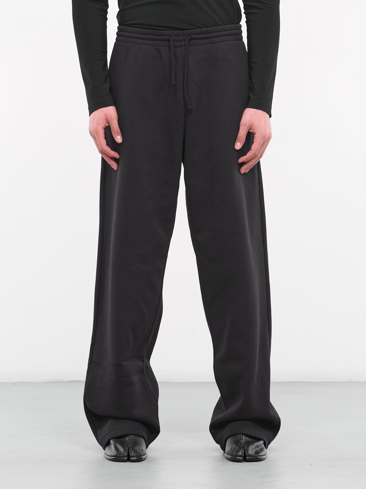 Wide Sweat Pants (S62KB0182-S25596-BLACK)