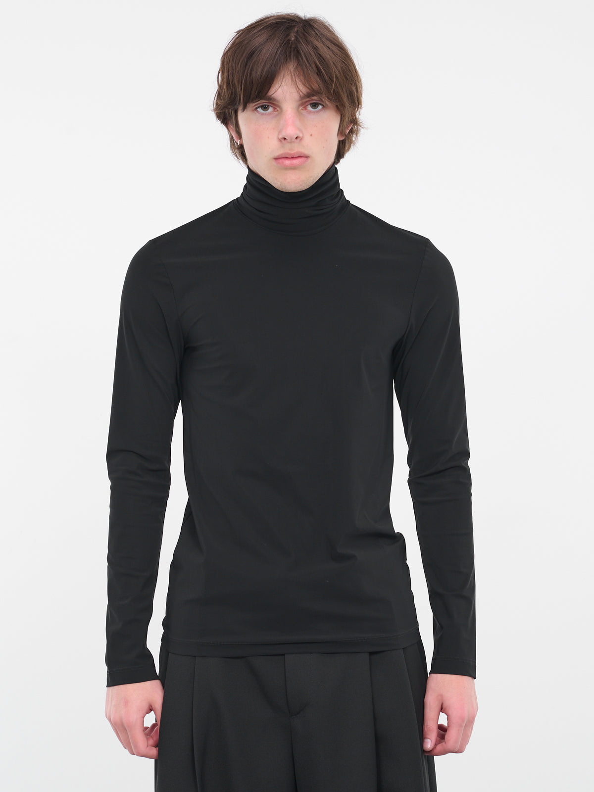 Turtleneck Logo Tee (S62NH0019-S24625-900-BLACK)