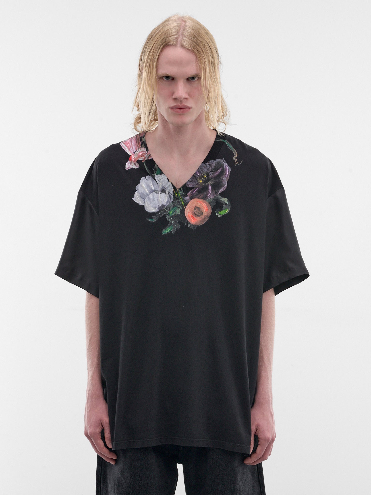 Dutch Still Life V-Neck Tee (S67GC0050-S24575-900-BLACK)