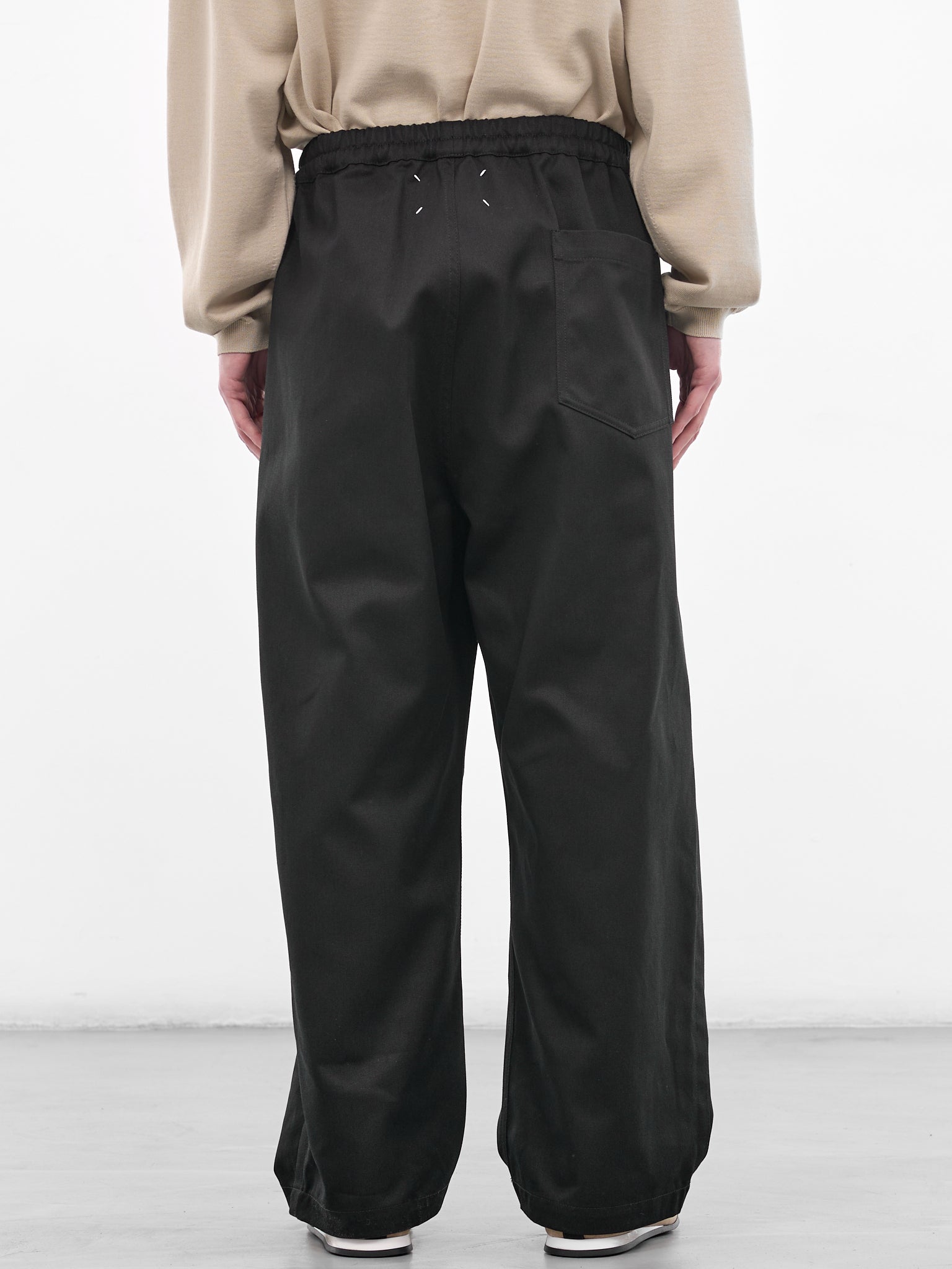 Black Pleated Elasticated Baggy Trousers (S67KA0091-S54042-900-BLACK)