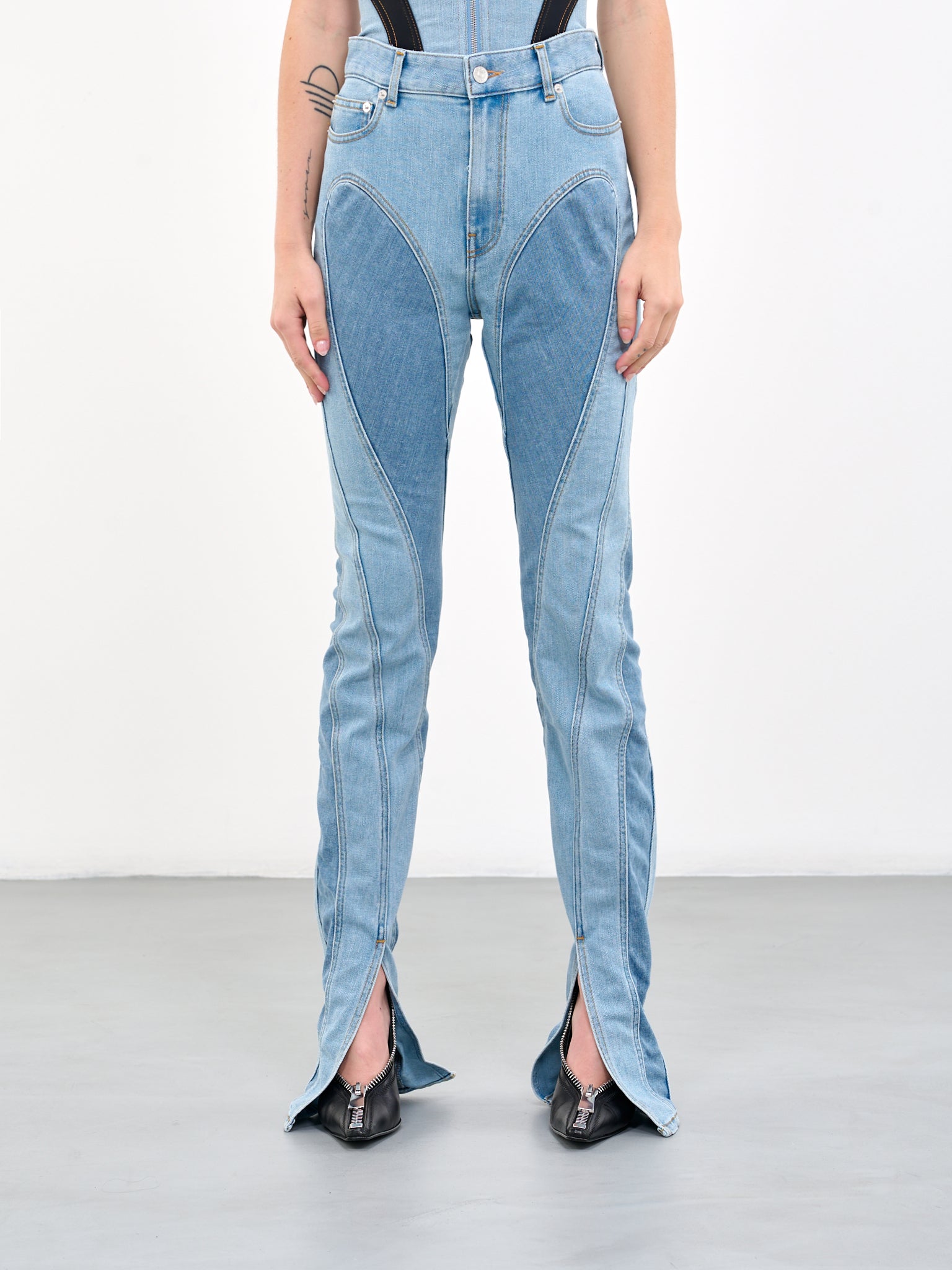 MUGLER Slit Spiral Jeans | H.Lorenzo - front