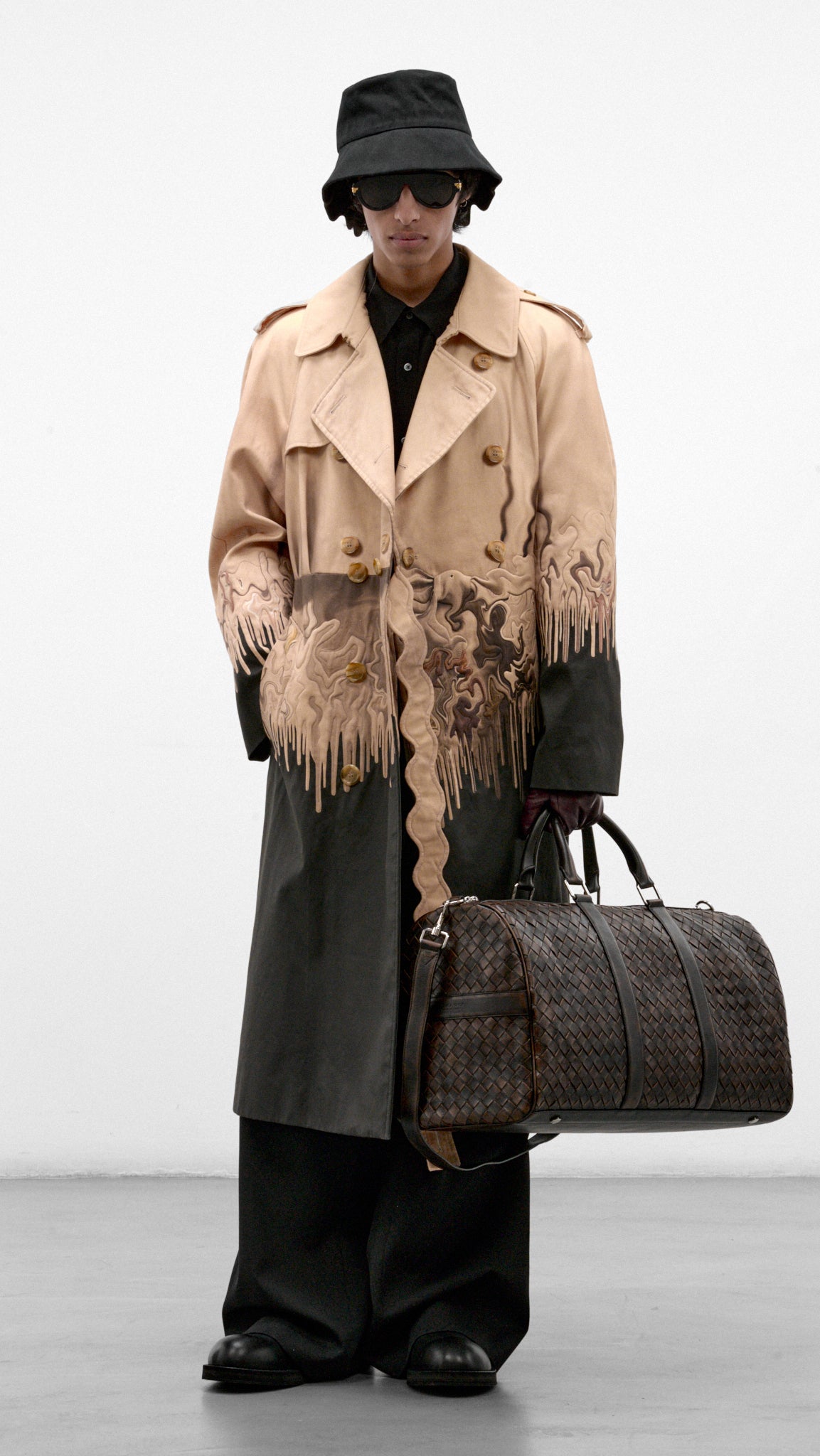 Brown Intrecciato Woven Duffle Bag (A005JHV71Z0-1415-BLACK-BROWN)