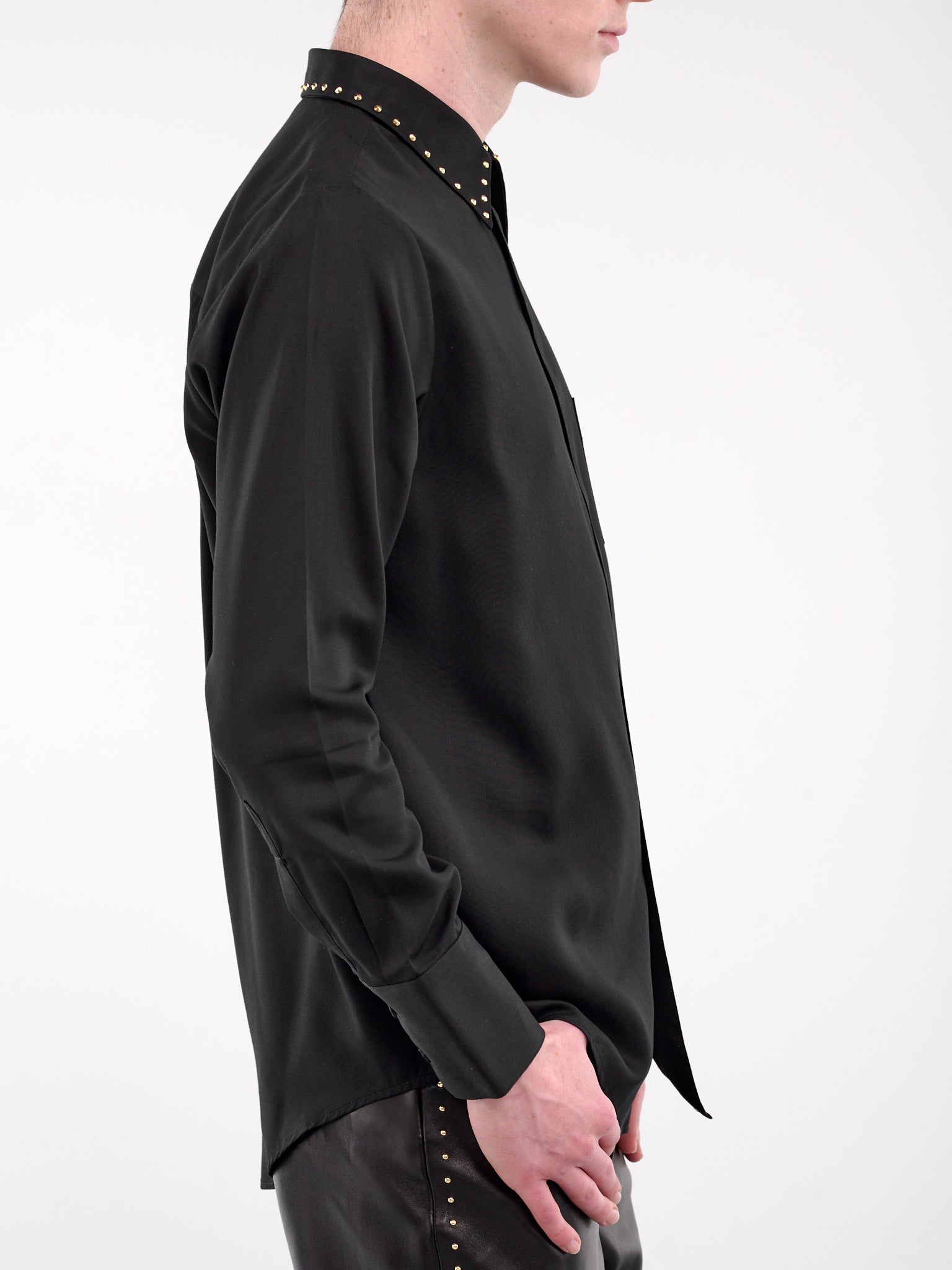 Ernest W. Baker | H.Lorenzo|Gold Studded Shirt (SH30G-SO54-BLACK-GOLD-STUDS), M(48) / Black Ernest W. Baker | H.Lorenzo|Gold Studded Shirt (SH30G-SO54-BLACK-GOLD-STUDS), M(48) / Black