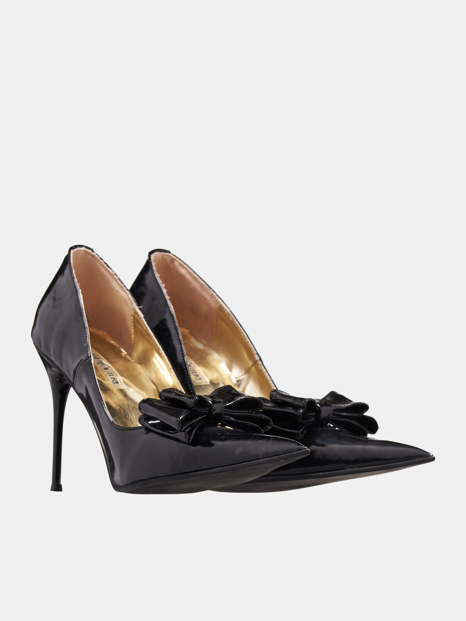 Black shiny pointy heels deals