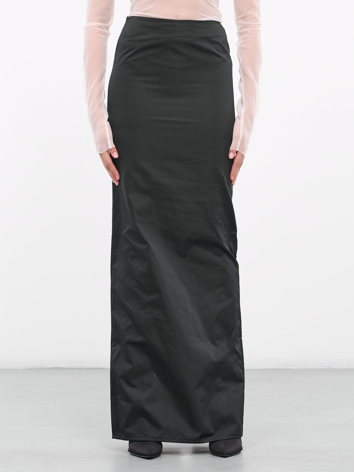 Taffeta Long Skirt (SK001WPL002-BLACK)