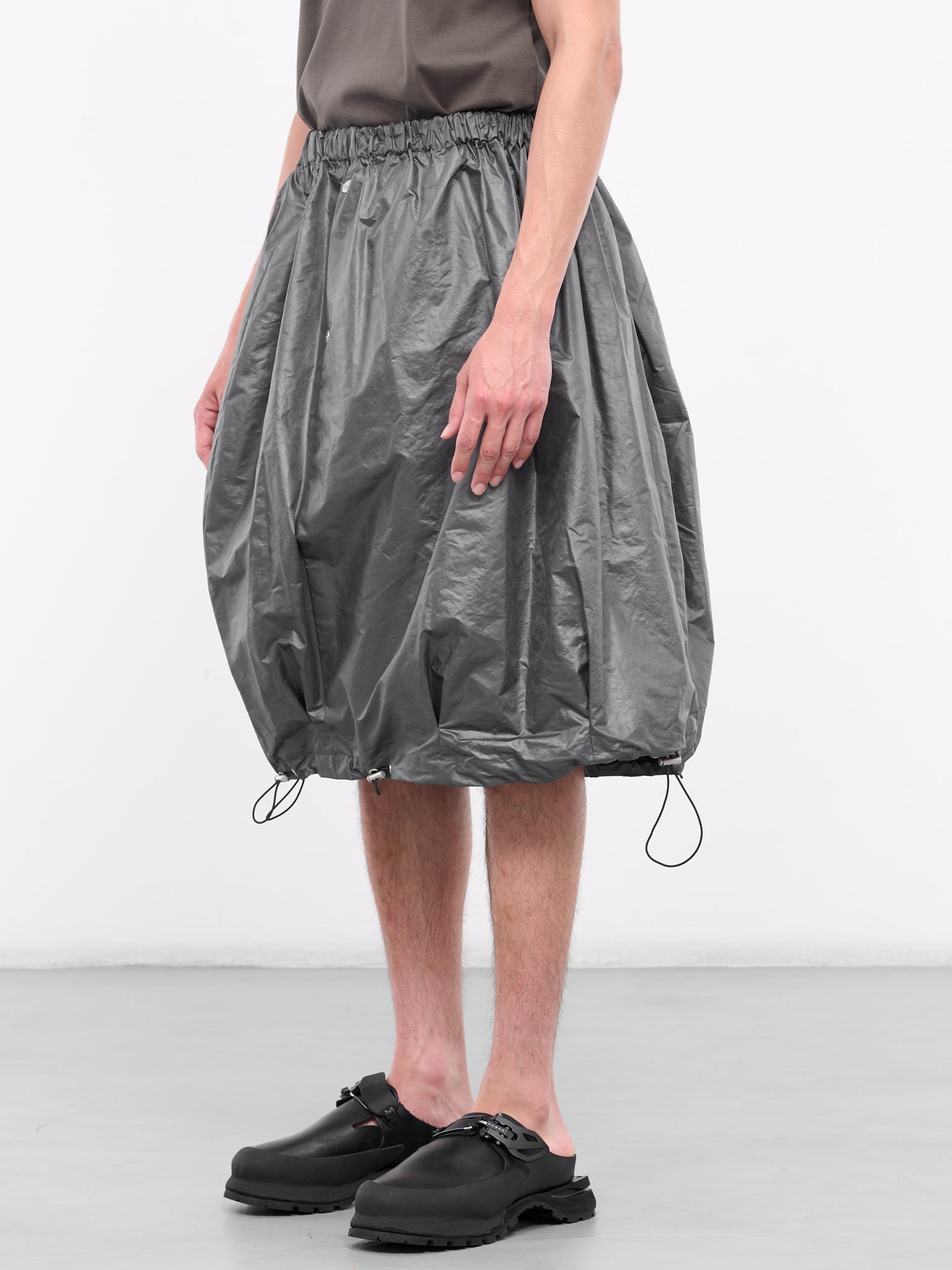 Circle Skirt (SKT-101-04-SLEEK-SHIELD)