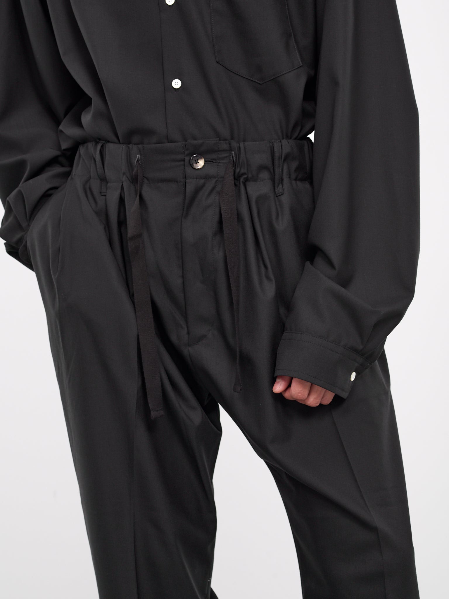 Black Elastic Tapered Crop Trousers (SLEC-BT-BL-BLACK)