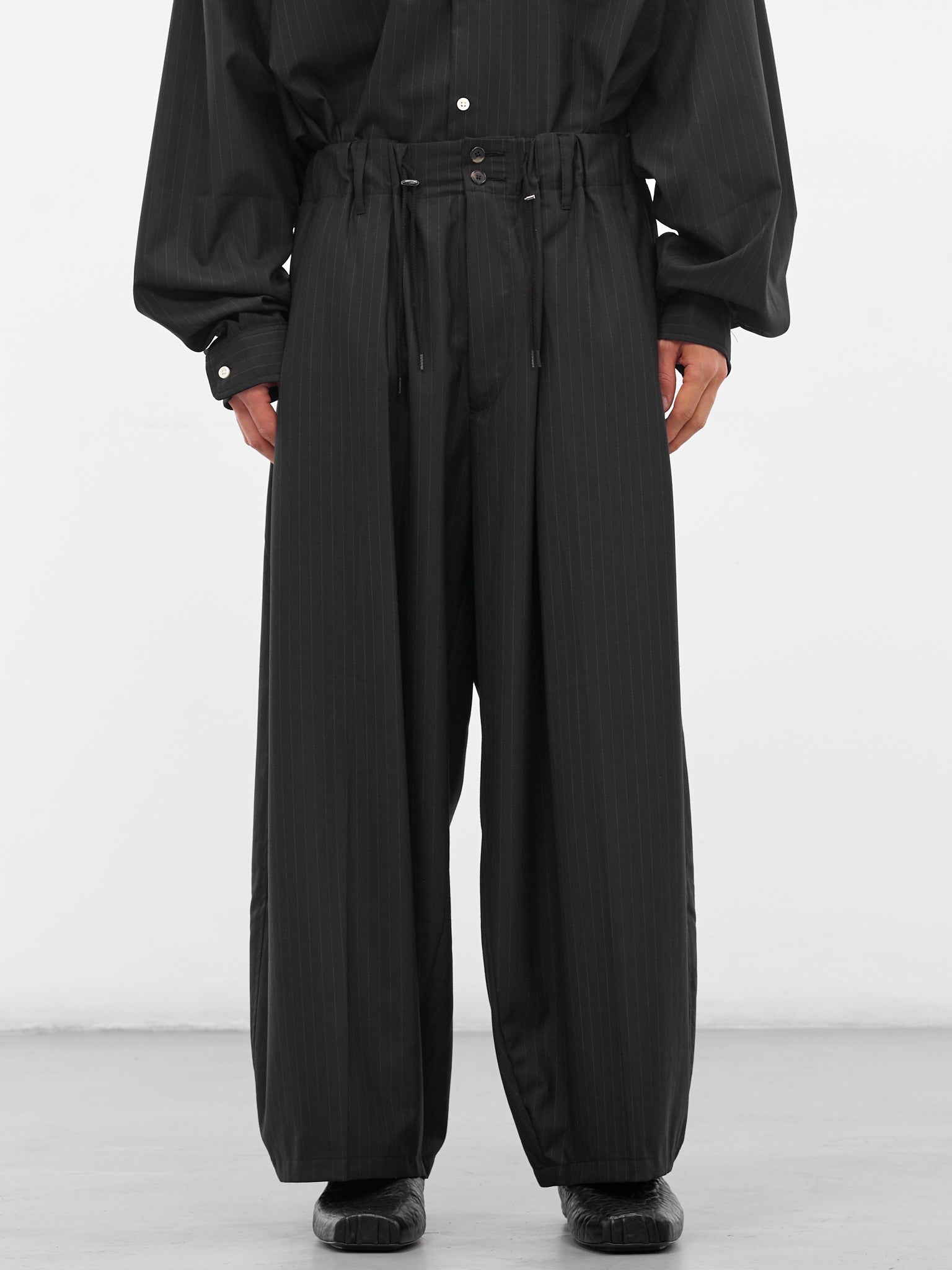Black Pinstripe Baggy Wide Trousers (SLEC-CPSTP-BL-BLACK)