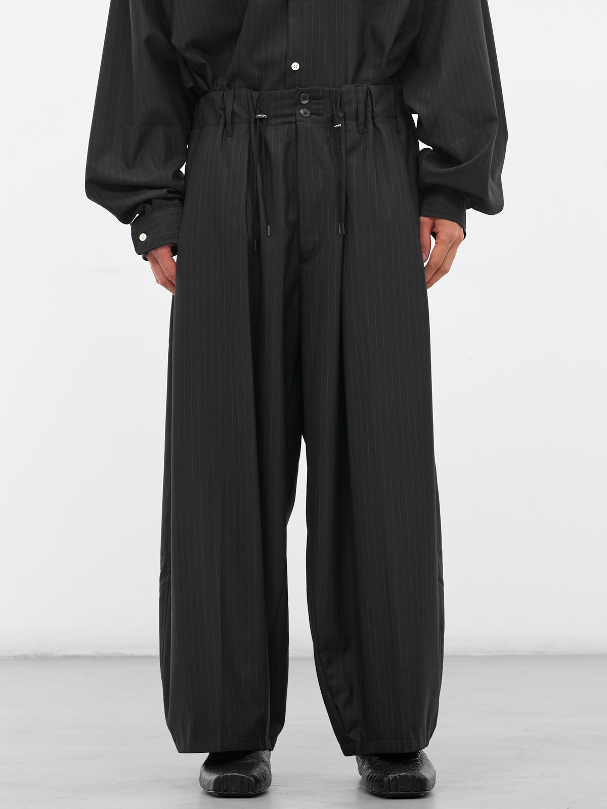 Black Pinstripe Baggy Wide Trousers (SLEC-CPSTP-BL-BLACK)
