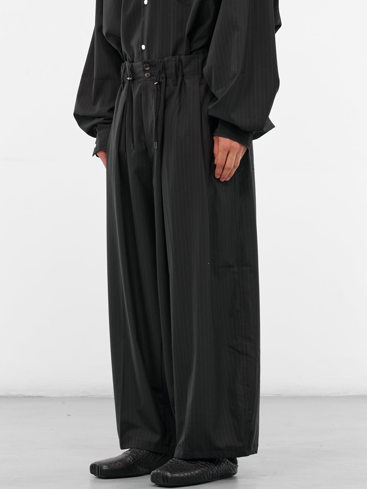 Black Pinstripe Baggy Wide Trousers (SLEC-CPSTP-BL-BLACK)