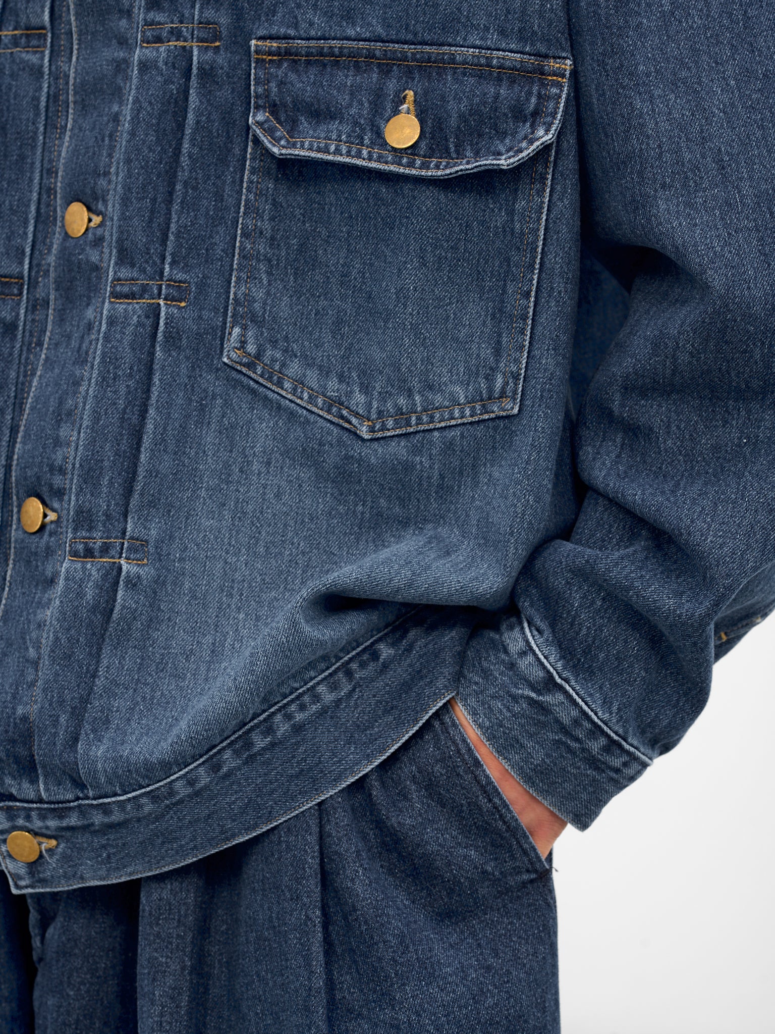 Blue Denim Oversized Trucker Jacket (SLEC-TJK-DWWH-DENIM-DAMAGED)