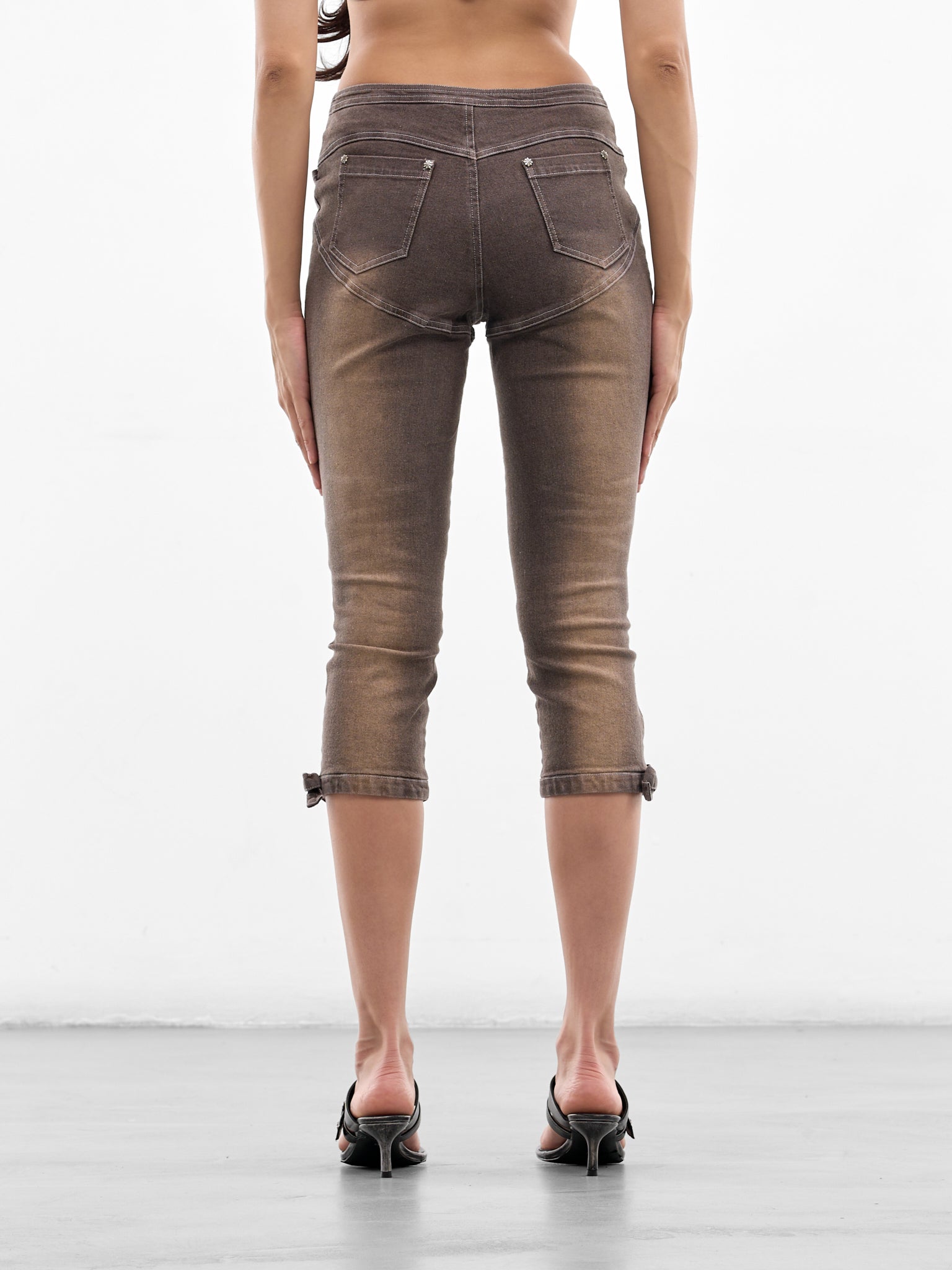Cut-Out Embellished Denim Capri Jeans (SS26-PA-02CF-COFFEE)
