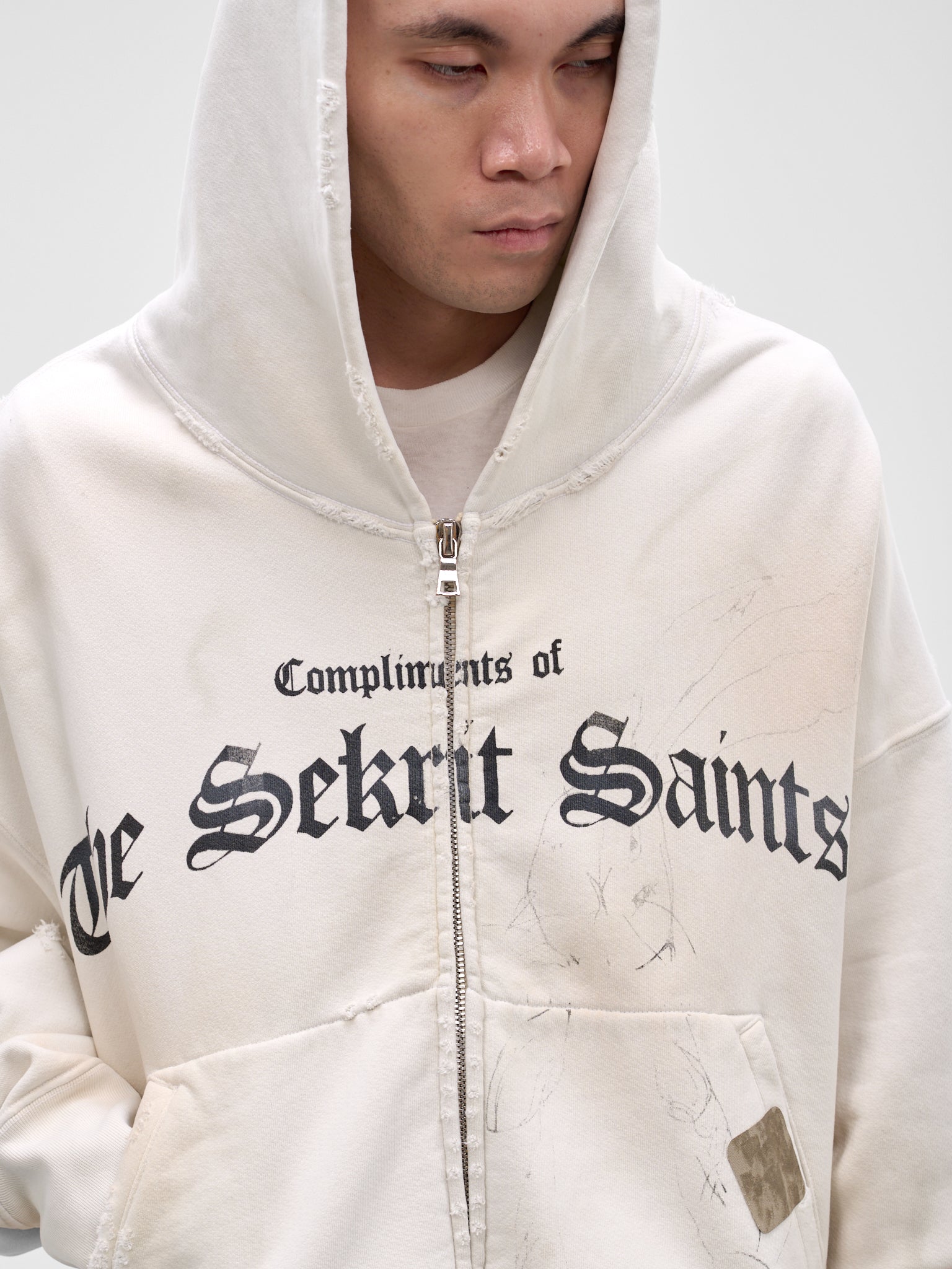 White Distressed Stamp Zip Hoodie (SS26-SEK-HD02-WHITE)