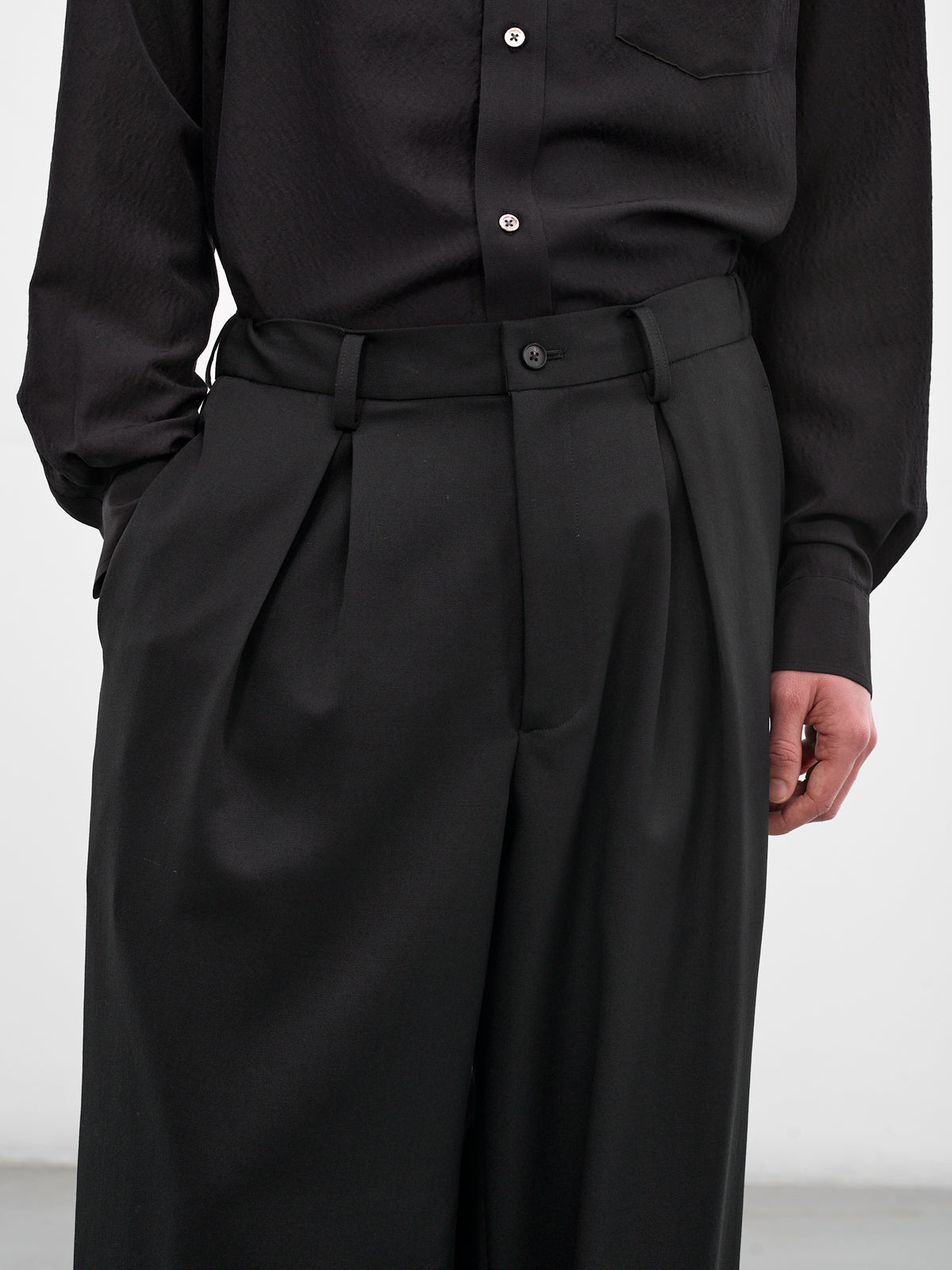 Black Pleated Wool Wide Trousers (ST-1428-BLACK)