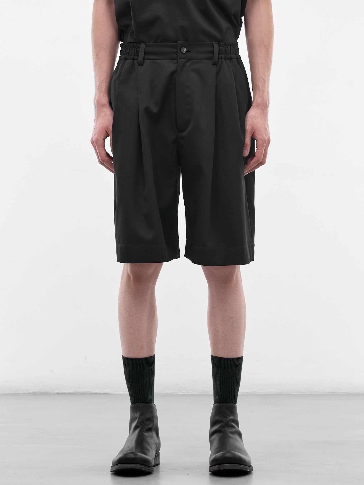 Black Elasticated Waist Wool Shorts (ST-1435-BLACK)