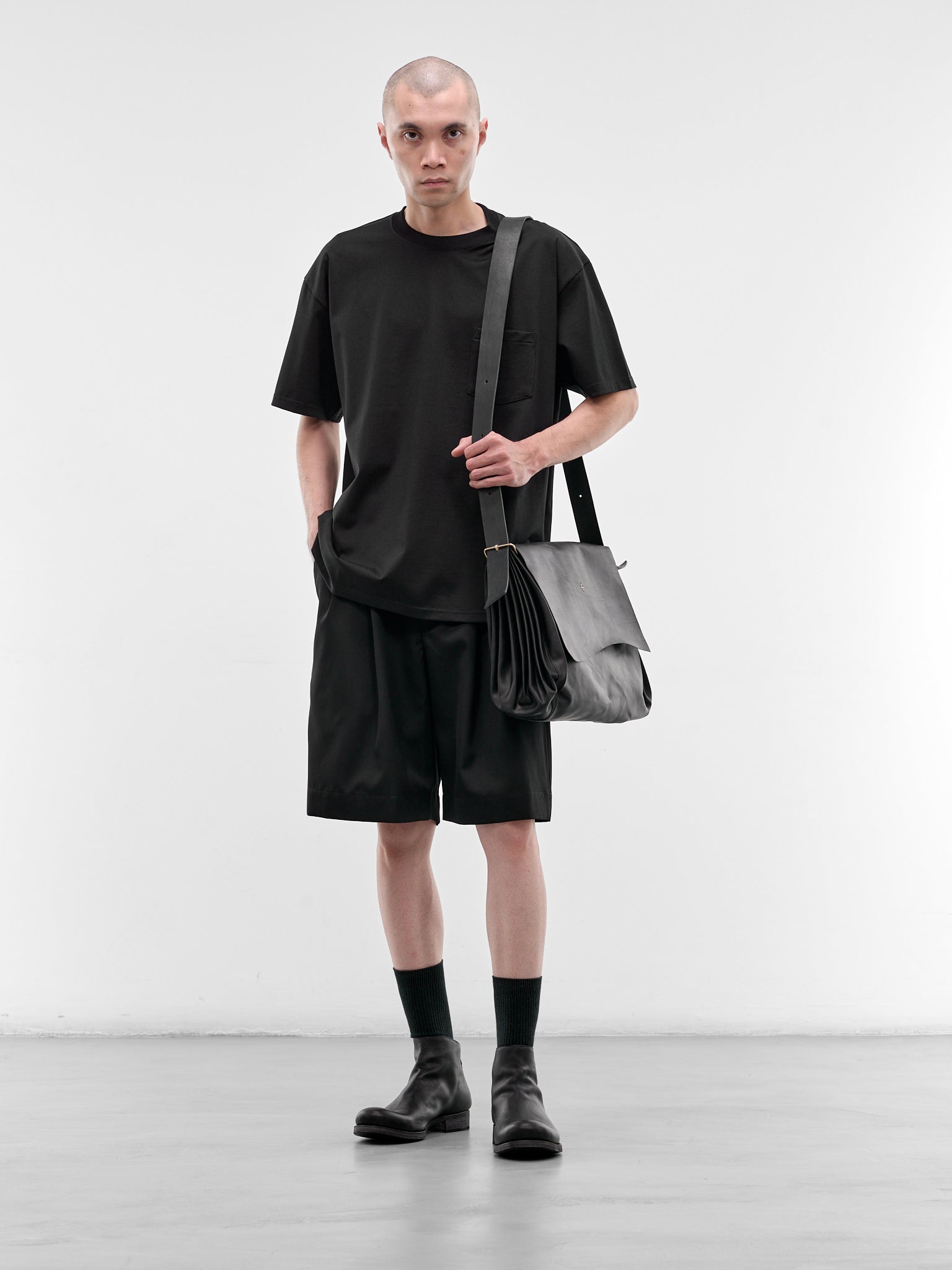 Black Elasticated Waist Wool Shorts (ST-1435-BLACK)