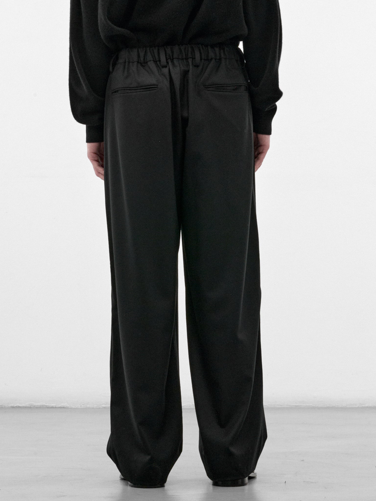 Black Wide Pleated Trousers (ST-1609-BLACK)