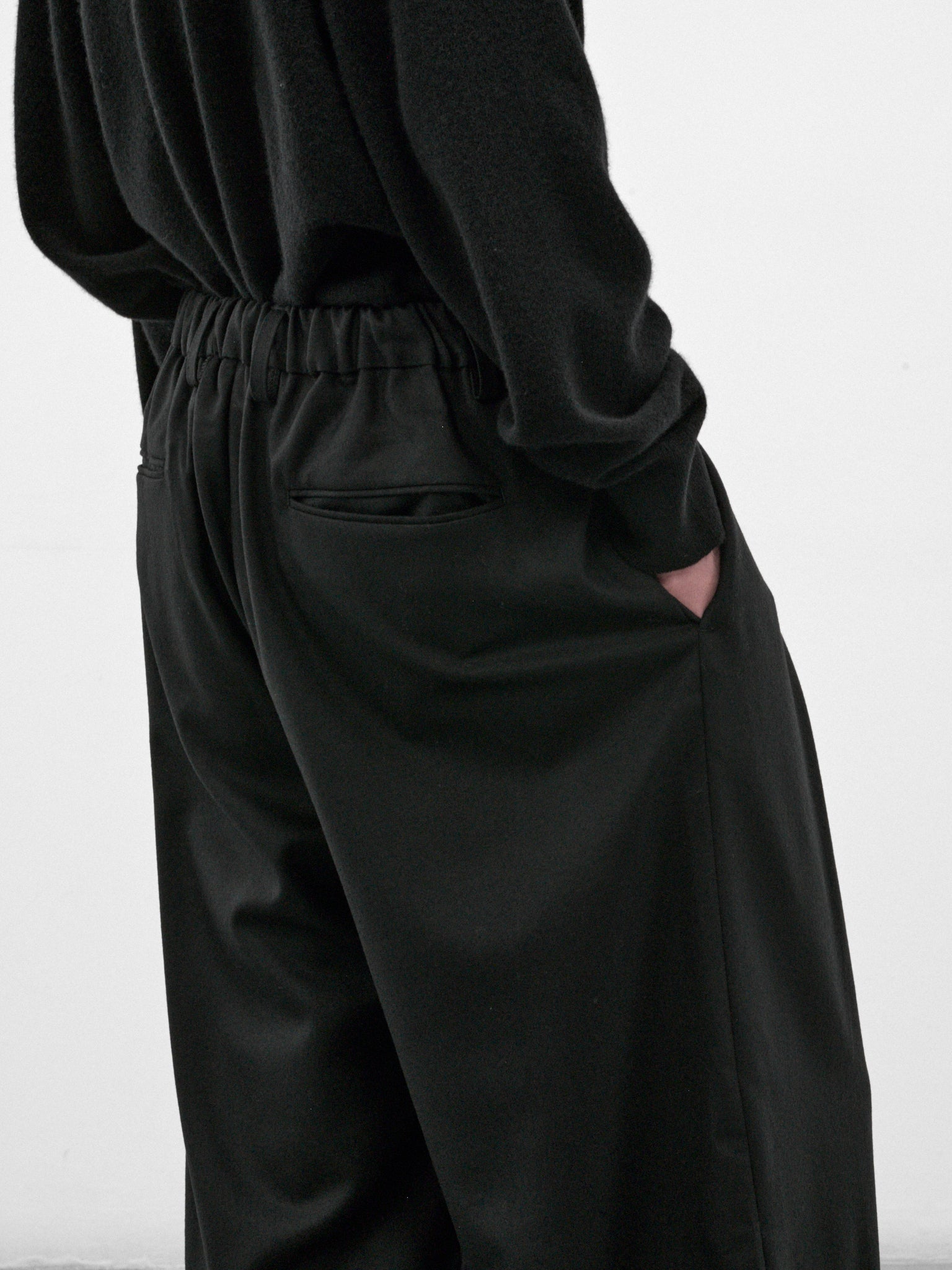 Black Wide Pleated Trousers (ST-1609-BLACK)