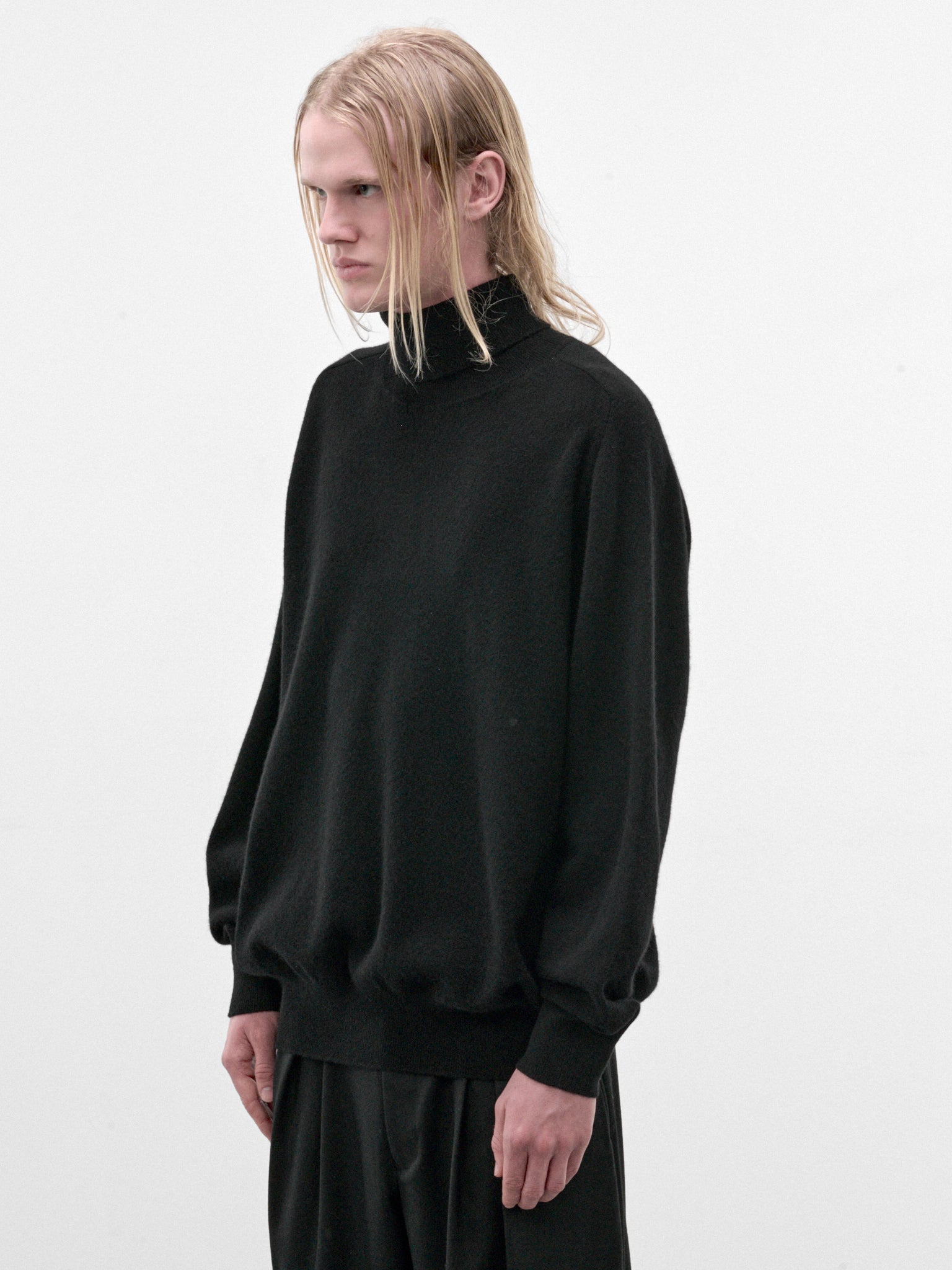 Black Wool Turtleneck Sweater (ST-1635-BLACK)