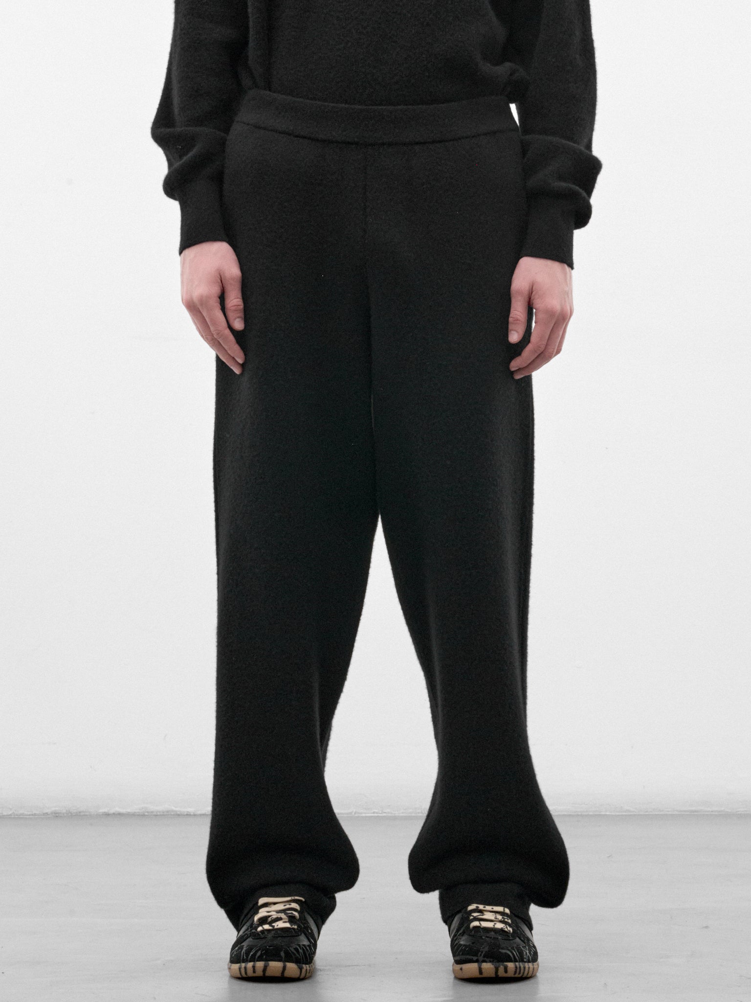 Black Wool Knit Easy Trousers (ST-1641-BLACK)