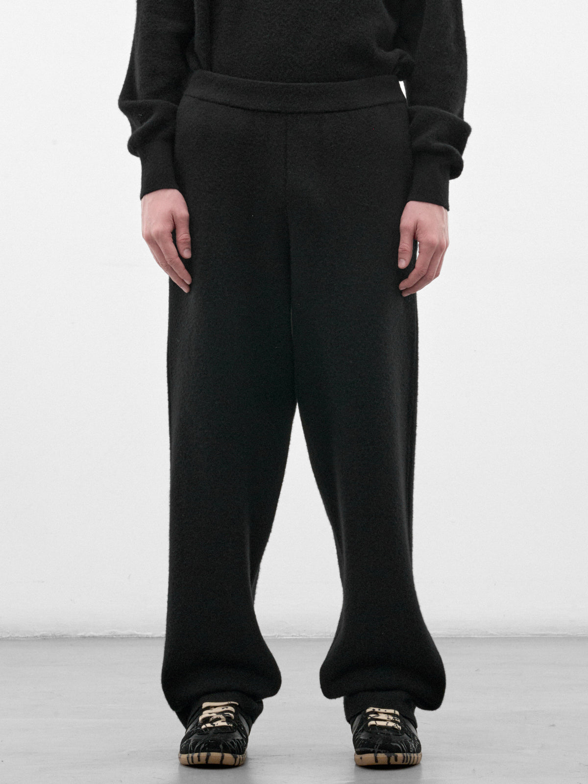 Black Wool Knit Easy Trousers (ST-1641-BLACK)