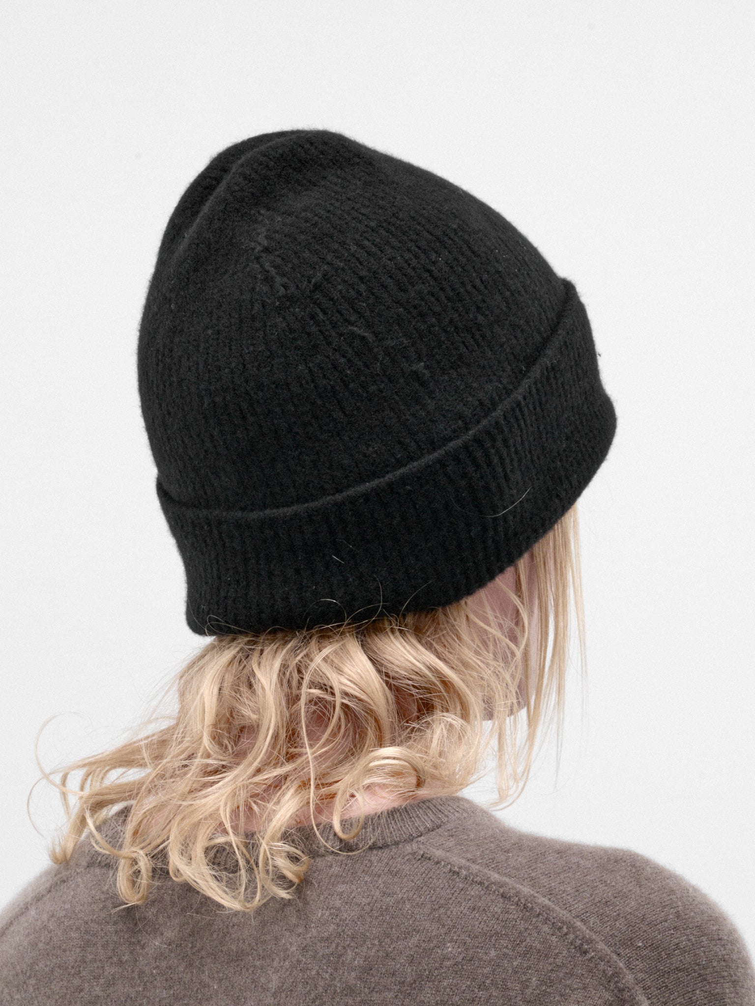 Black Wool Rib-Knit Beanie (ST-1643-BLACK)
