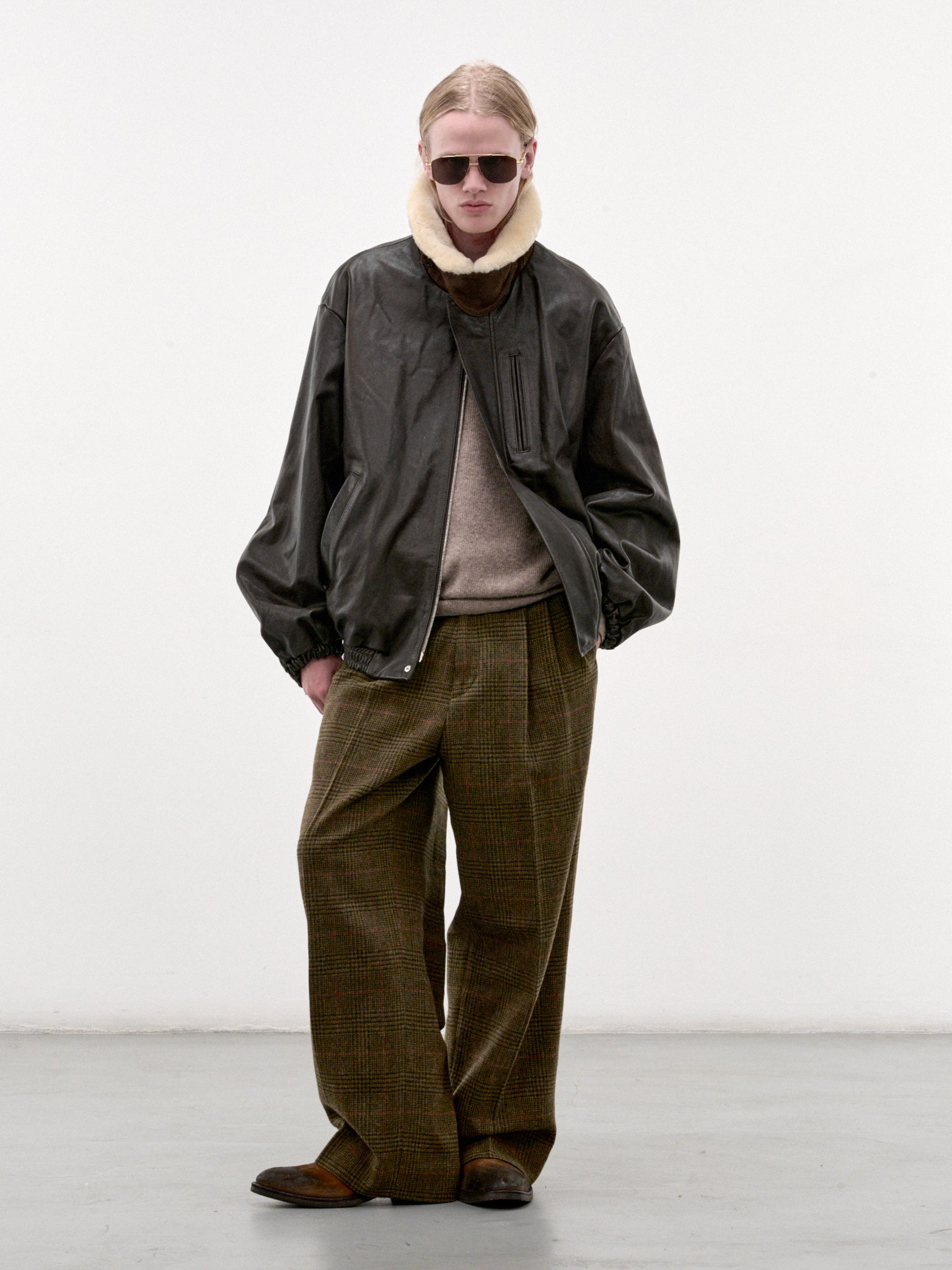 Beige Wool Knit Crewneck Sweater (ST-1639-BEIGE)