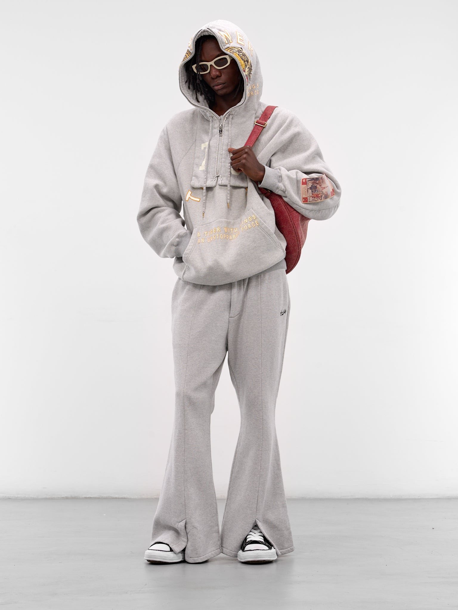 Gray 'Tiger Ascend' Graphic Hoodie (SW-SV-NGA-1004-GRAY)