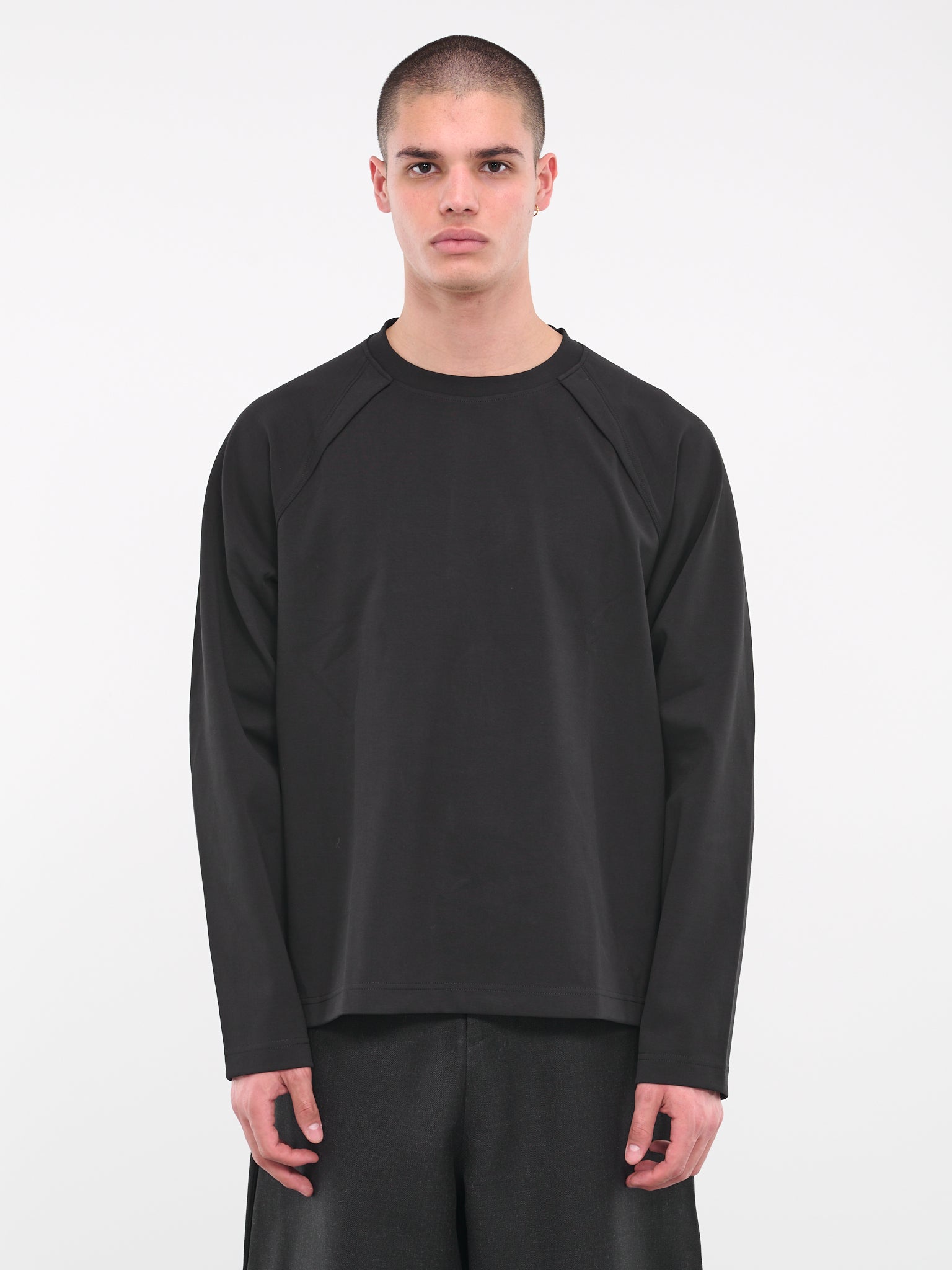 Trapa Tee (T02A-BLACK)