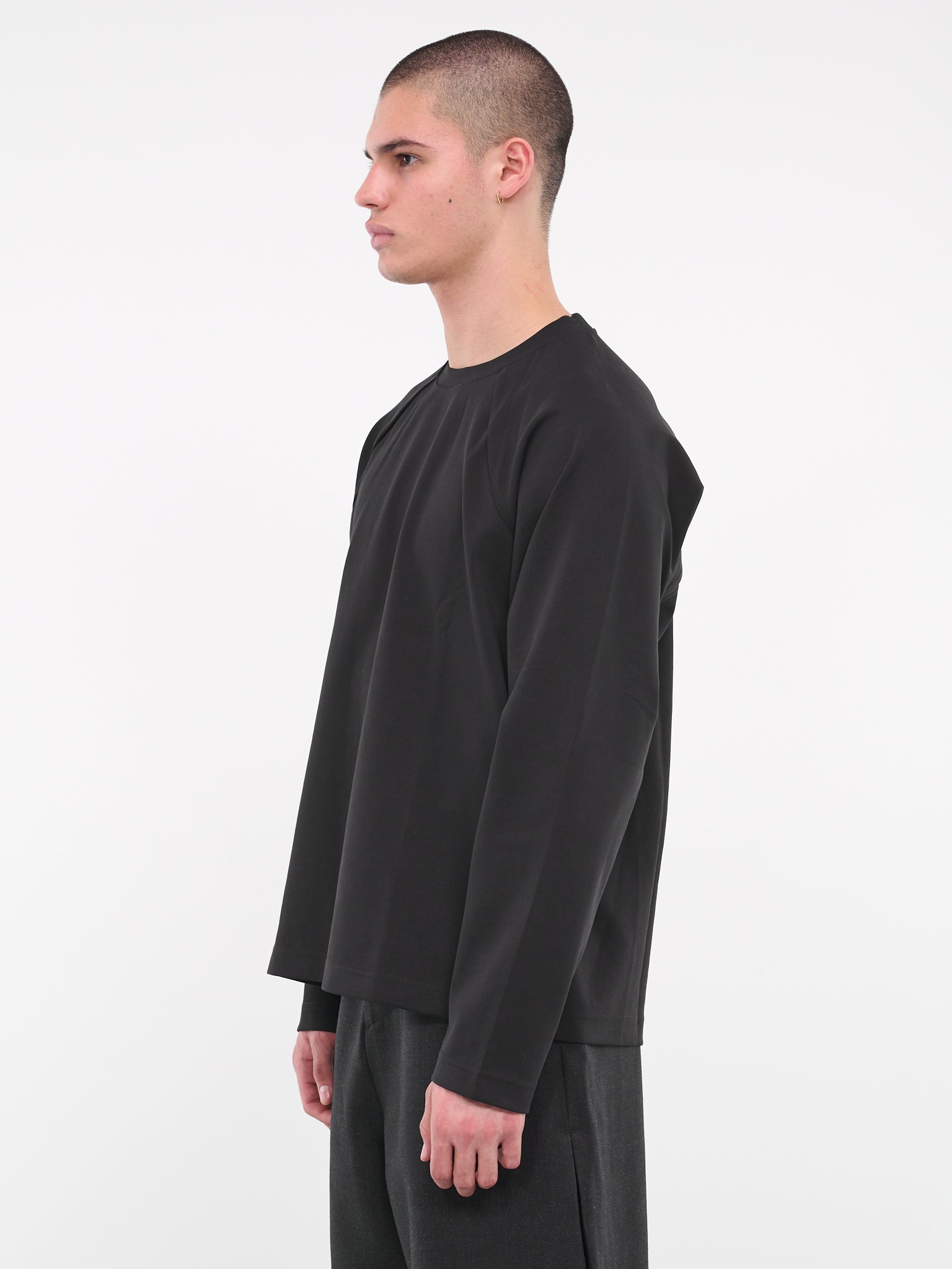 Trapa Tee (T02A-BLACK)