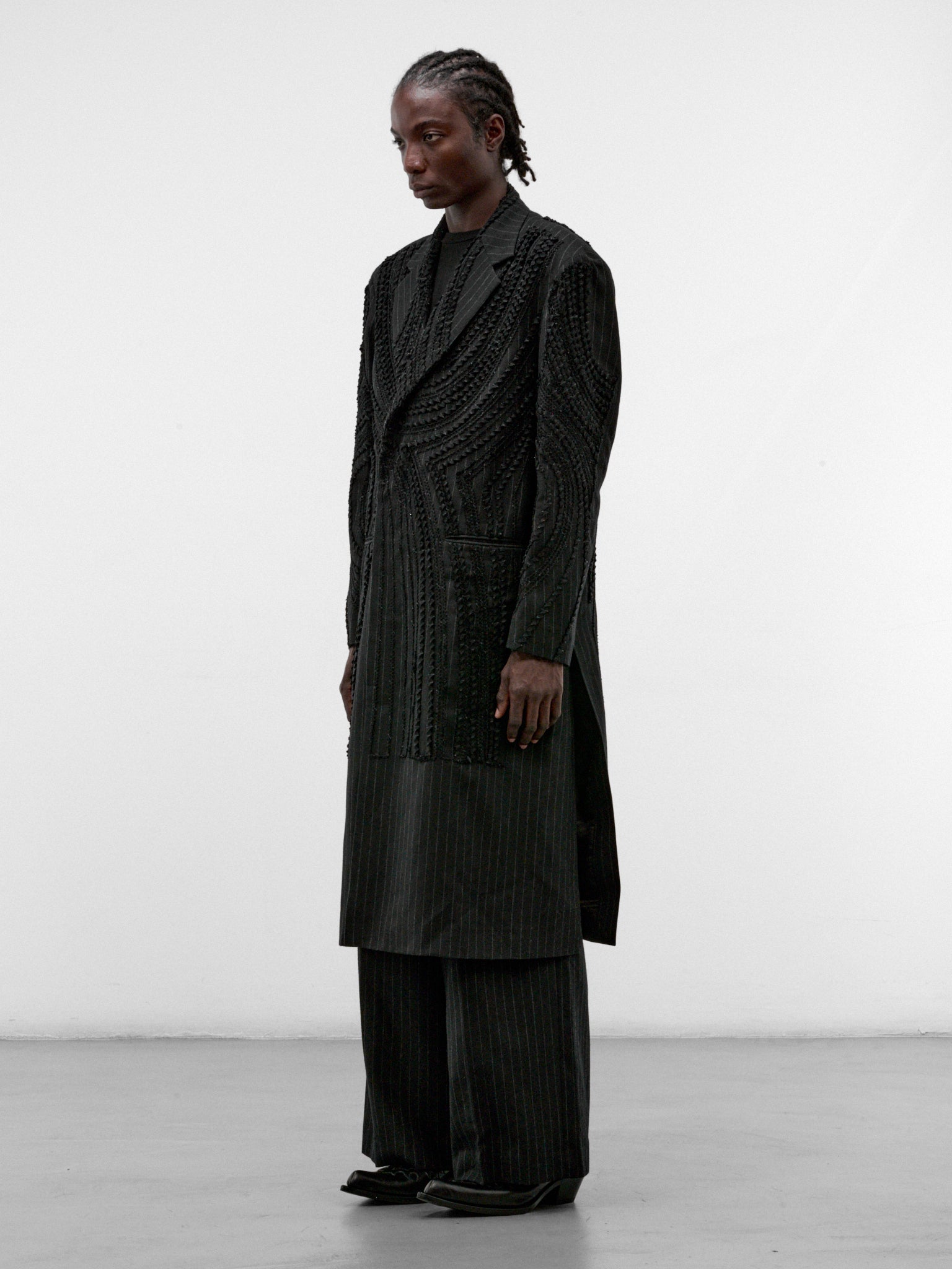 Wool Jōmon Relief Chesterfield Coat (TA26AW-C0005-BLACK)