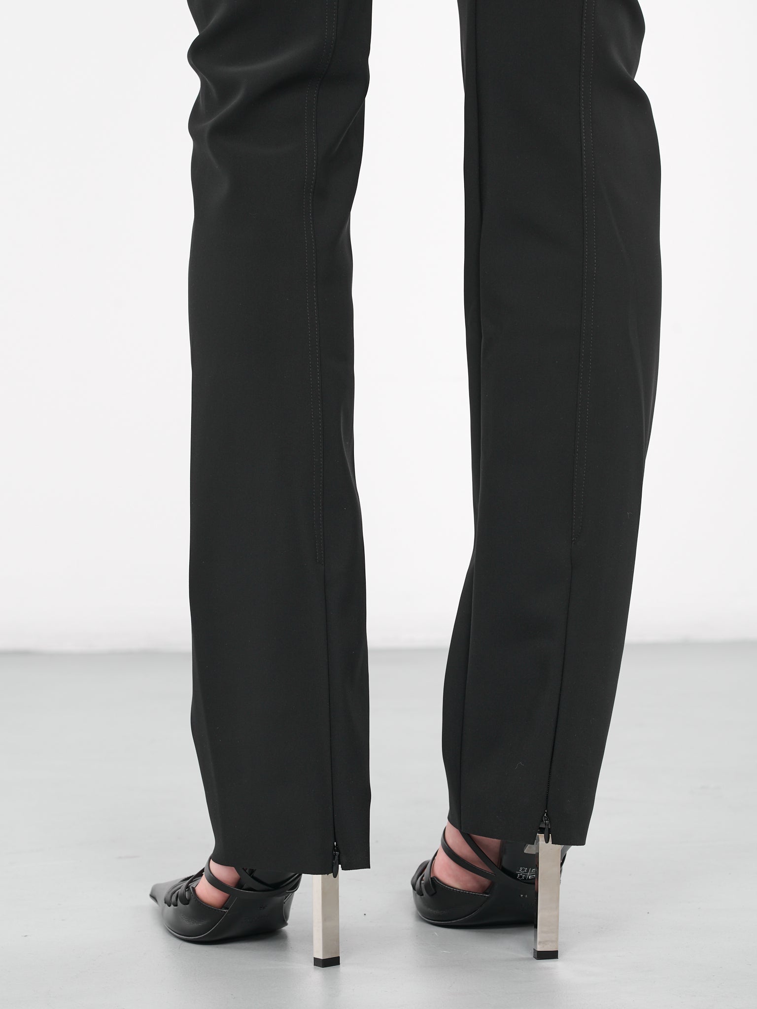 Seam Pants (TR30-3-BLACK)